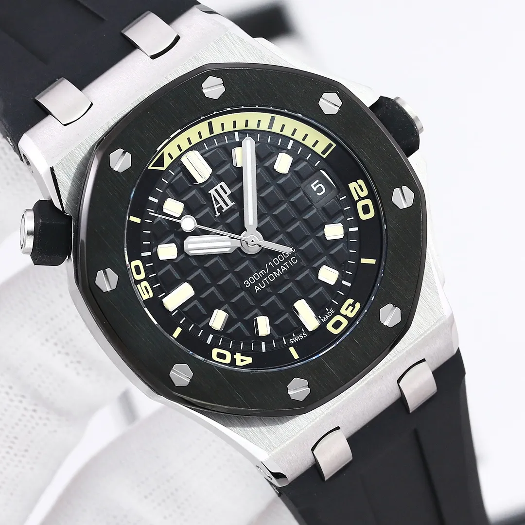 Produced by GW to create a classic-Audemars Piguet 15720 King of Diving! 4302 integrated movement, creating the strongest replica both internally and externally. 1. The case is polished multiple times to match the edges and corners and the material feels consistent; 2. The strongest movement plywood is polished, using the V2 version of the gold automatic support color; 3. The most user-friendly removable headband buffer area to ensure that it matches the original design; 4. The most three-dimensional and neat "biscuit texture" on the disk is guaranteed to be exactly the same as the original: 5. The most durable luminous light and the most aligned internal scales. 6. The original and consistent assembly structure is used to achieve uniformity in every detail! 7. The closest to the original pointer, with sharp and neat cut surfaces without burrs; 8. The closest to the original calendar magnifying glass, the most transparent on the market; 9. The strongest sapphire mirror, transparent to the senses, and coated with anti-vertigo anti-reflection coating; The most important movement: CAL.4302 movement, stable function, 41 hours of power reserve consistent with the original, and the same appearance! The king of diving, the GW king is back!