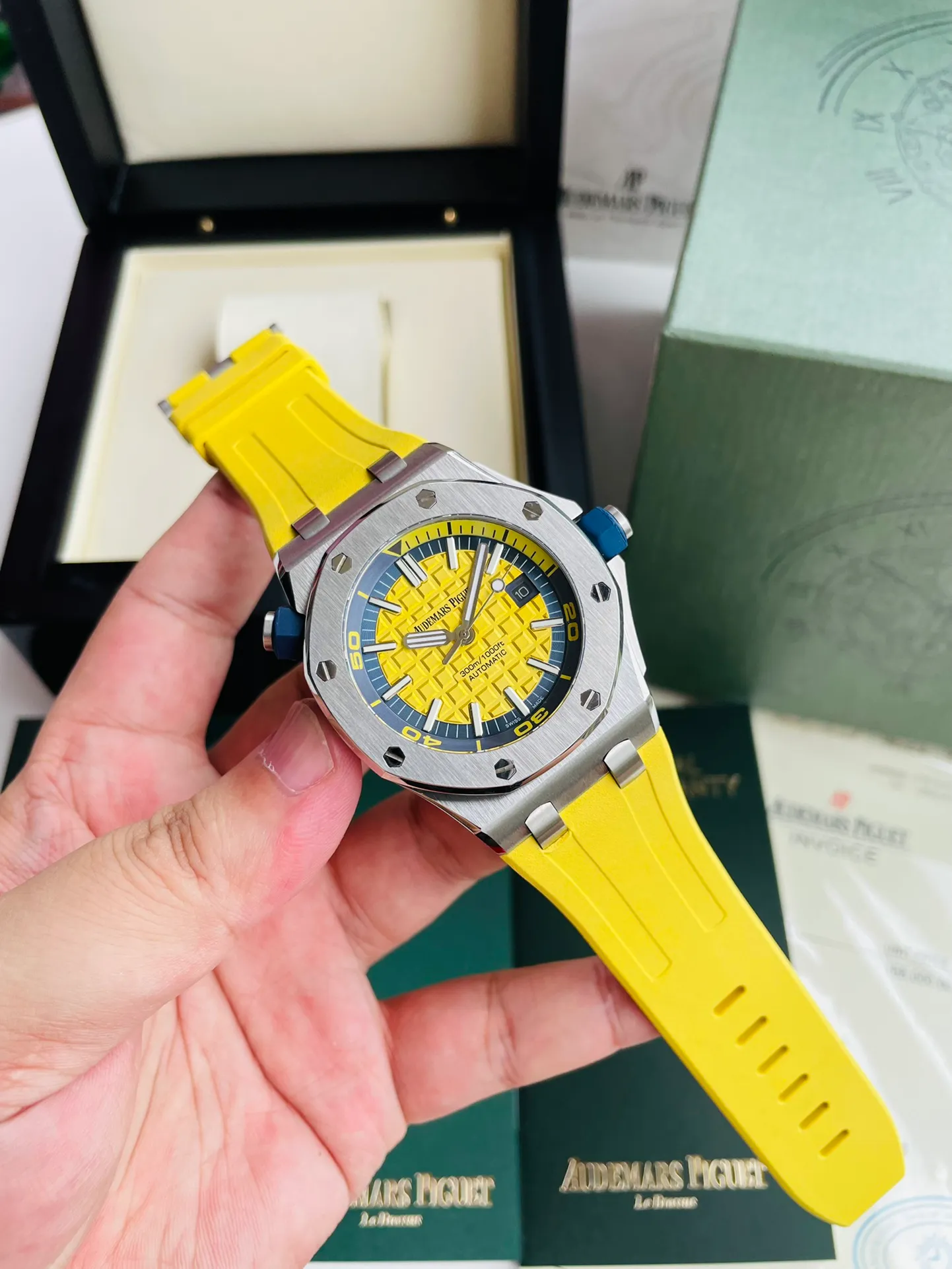 【High-end replica】💰1160 【Top-level replica】💰3440! Audemars Piguet 15710ST.OO.A002CA.01 Royal Oak Offshore Men's Mechanical Watch, size 42MM14MM, with replica original Cal.3️⃣1️⃣2️⃣0️⃣ fully automatic mechanical movement, anti-glare treated sapphire💎 crystal glass, imported 316 stainless steel case Paired with imported rubber strap, original pin buckle, people-friendly version, super high quality, super A workmanship, not ordinary goods in the market, good value for money, a must-have artifact for tough guys. After multiple processes of polishing and frosting, the unique octagonal bezel finally expresses sharp and angular lines. Audemars Piguet's entry-level watch is highly recommended! ! ! It takes a long time to present the most exquisite watches to all watch lovers!