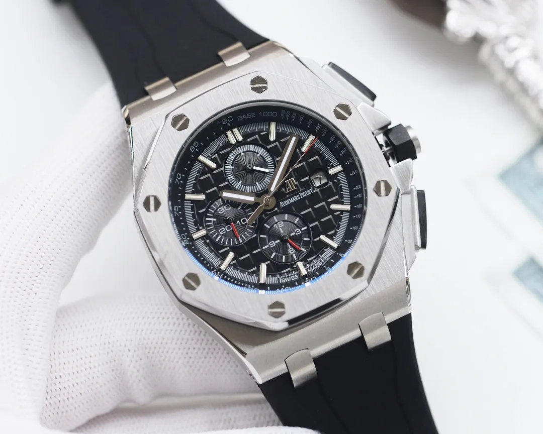 Audemars Piguet-AP🏅🏅 Type: Men's watch🎉🎉 Case: Top version 316 stainless steel L Strap: Natural rubber waterproof tape Movement: Fully automatic imported mechanical movement⚙️ Mirror: Sapphire mirror glass Size: 45mm in diameter, 13mm thick 🍷Exquisite inheritance of real effects, quality guaranteed! ‼ ️The elegant style instantly enhances the charm of men and is a symbol of taste and noble life!
