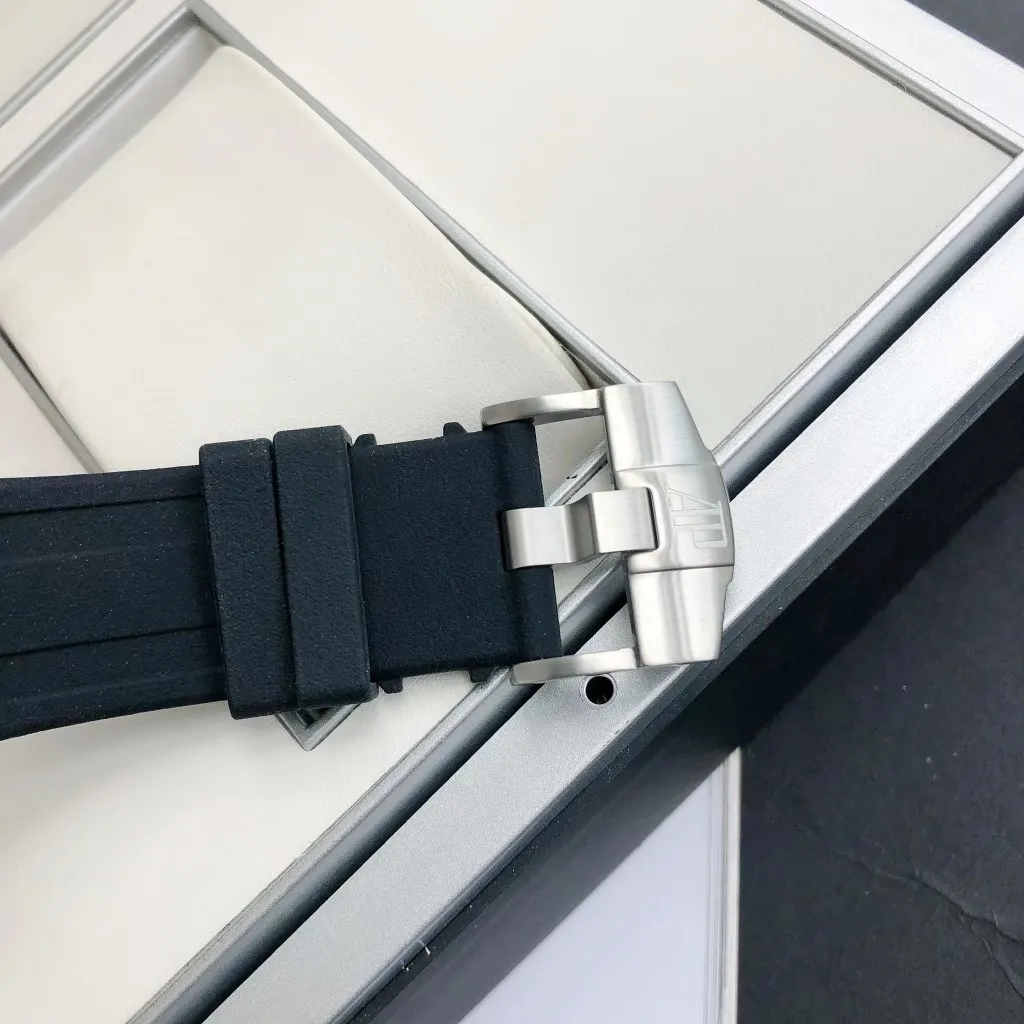 【High-end replica】💰1160! 【Customized all-in-one machine】💰1720! 2022 heavy new product [color] AP Audemars Piguet Royal Oak Offshore men's sports watch, with the same quality standards as always, equipped with sapphire glass, new Citizen movement, deep waterproof, inner shadow circle adjustable rotating chronograph function, perfectly synchronized with original details! [Movement] Still adhering to high cost performance, it uses the brand new original Citizen 9015 automatic mechanical movement imported from Japan with zero repair, and corrects the original movement top. [Case] The case is made of 316 stainless steel, white and flawless, with clear and smooth lines. The octagonal ring mouth is equipped with eight screws and the bezel is dazzling. The size is 42mm/12mm. [Literal] The color is bright under the sun and the contrast is sharp. The scales are filled with exclusive luminous light, which absorbs light quickly and has strong durability. [Bracelet] A rubber strap imported from a large manufacturer with an original large pin buckle ⚠️Please look for the exclusive quality