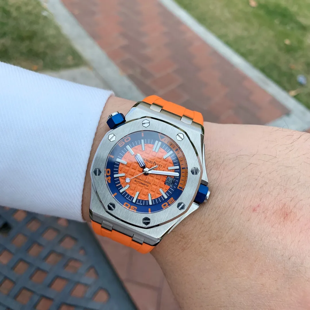 【High-end replica】💰1160! Audemars Piguet-AP AP31406⌚️Model 15703, from the hands of the greatest contemporary watch master (one of them) Zunda, the design is rough and flamboyant. The special octagonal porthole bezel is tightly integrated with the case with 8 hexagonal screws. It is highly recognizable and extremely stable. The black watch handle at 10 o'clock can adjust the digital circle on the face. It has a built-in fully automatic imported Citizen 8215 mechanical movement. 316L42MM watch case 🔥 Top quality products are constantly produced 🔥
