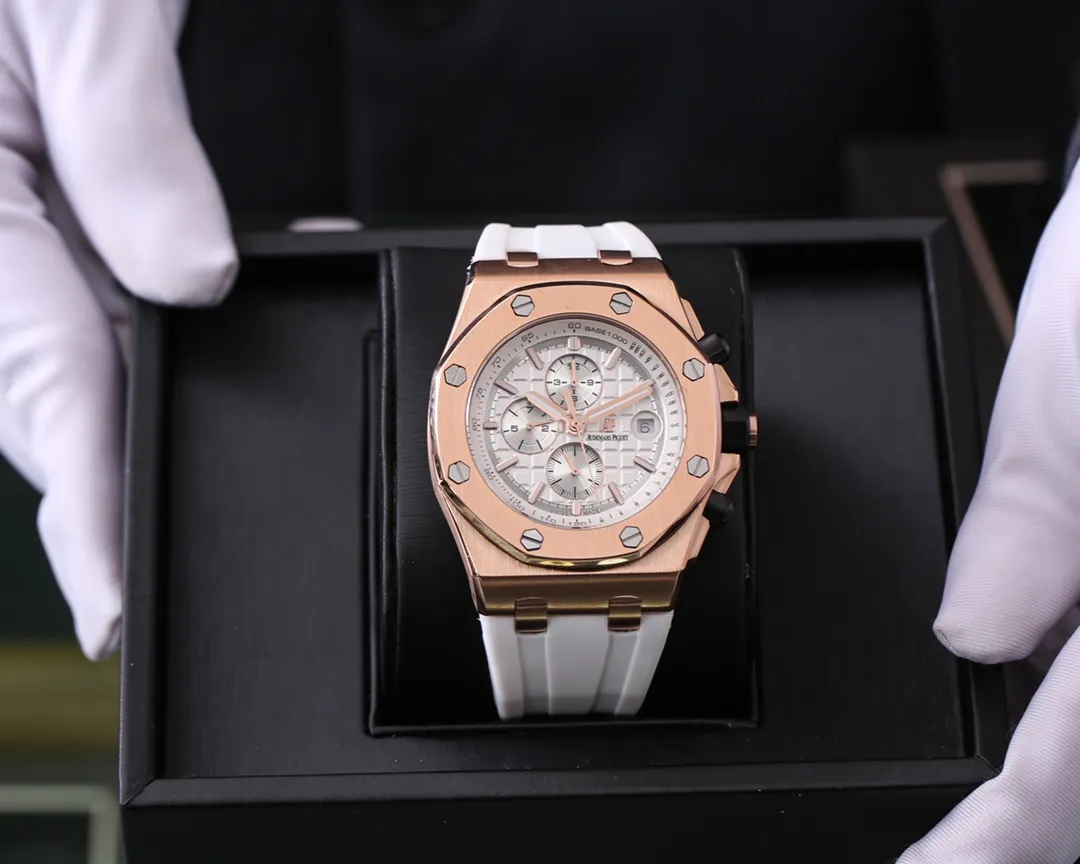 【Foreign Trade Import】💰1960! Audemars Piguet🔥 Audemars Piguet Royal Oak Offshore series, multi-functional self-winding mechanical movement, using imported 316L stainless steel case, original pin buckle, anti-glare crystal glass mirror, 100 meters super waterproof (can dive and swim) 42mm diameter, 13MM thickness, the dial has Audemars Piguet's exclusive "Méga" Tapisserie" super large plaid decoration, with a strong three-dimensional effect, upgraded super luminous function, the entire case is CNC processed, perfectly restoring the original structure, the strap is made of rubber, the softness is consistent with the original, super A workmanship⚠️Please look for exclusive quality! Welcome to reprint!