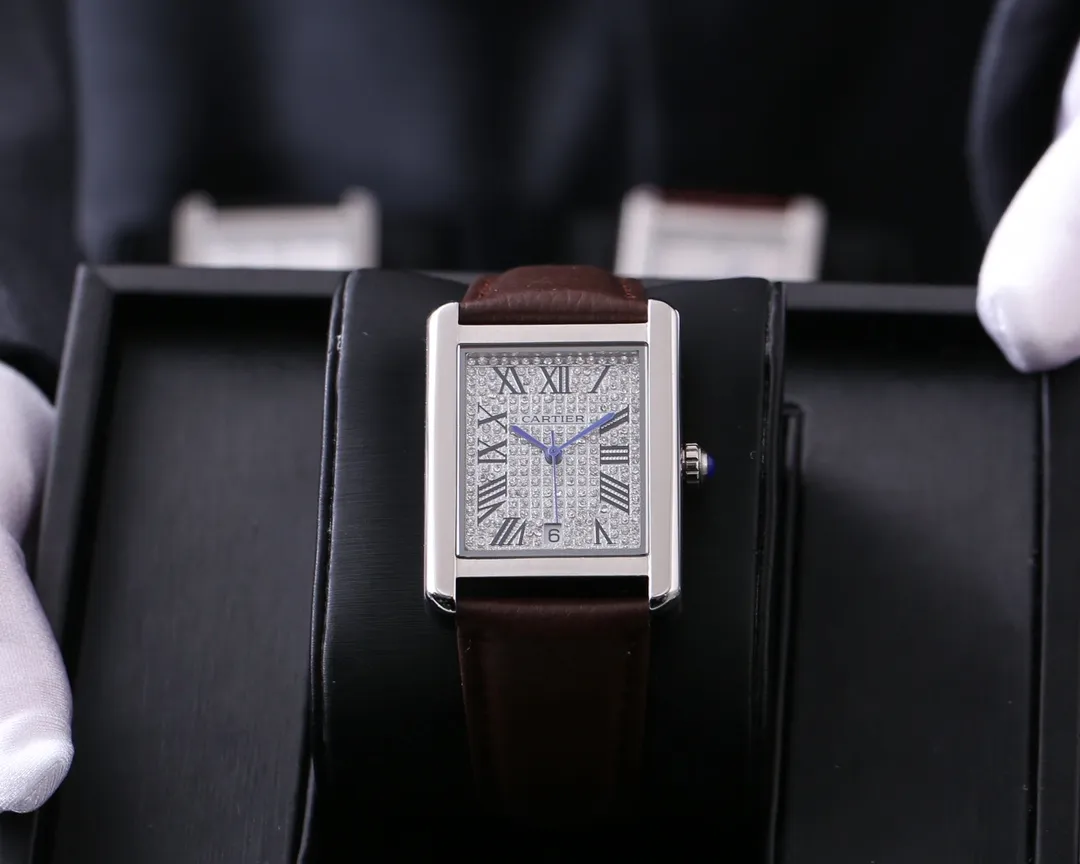 【Customized all-in-one machine】💰1720! Cartier ⌚️CARTIER Tank Series Men's Mechanical Watch 💯 Brand new Citizen 8215 automatic mechanical movement, accurate travel time, 🅾️reworked 💯 316L stainless steel case with imitation machine workmanship, case size 31*41 💯 Anti-scratch sapphire glass mirror 💯 Crocodile pattern cowhide or frosted cowhide strap optional, with original folding buckle! Welcome to reprint!