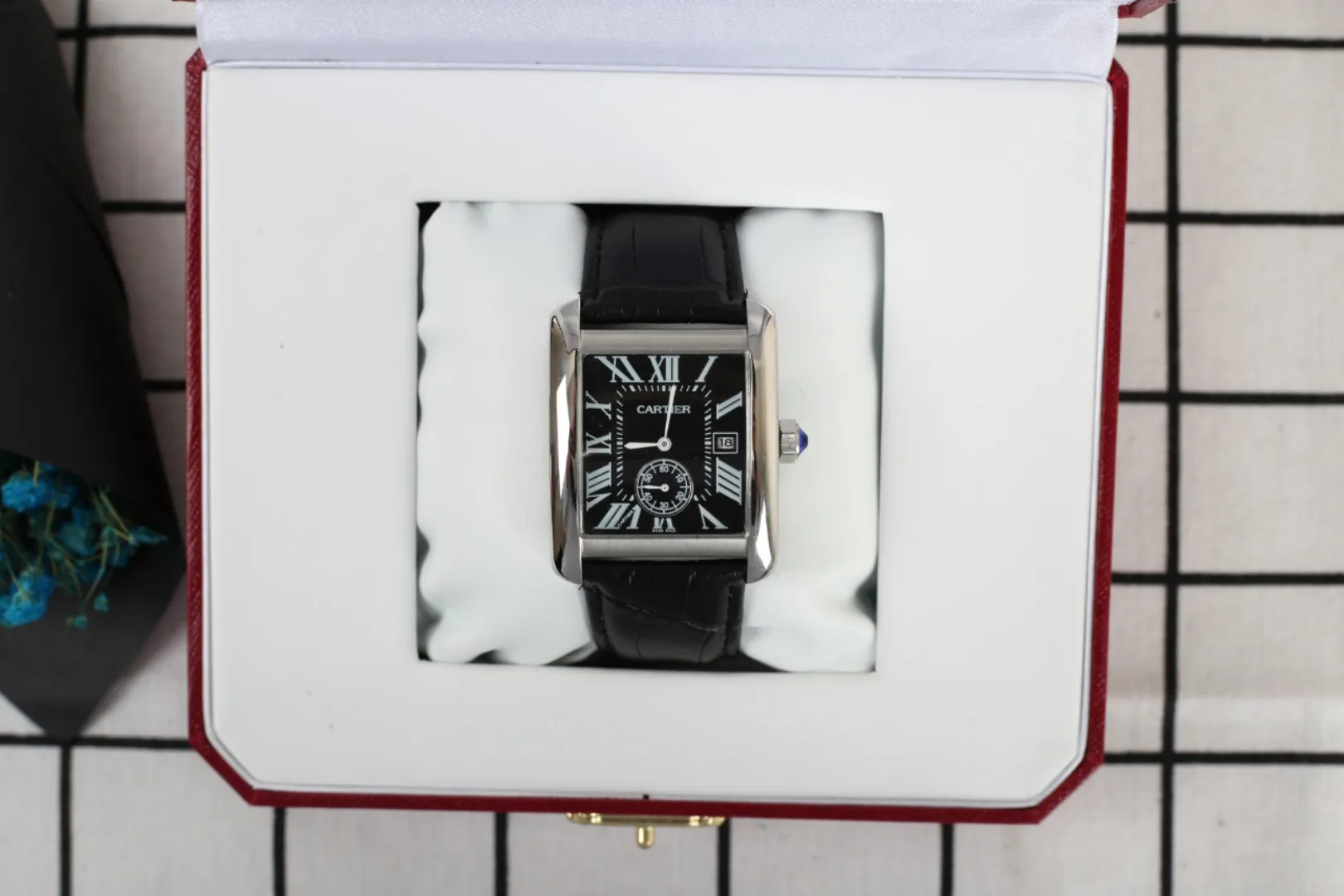【Foreign Trade Import】💰620 each! Cartier-CARTIER all-black dial, size 40mm for men and 33mm for women, made of stainless steel, imported quartz movement, diamond-coated wear-resistant mirror
