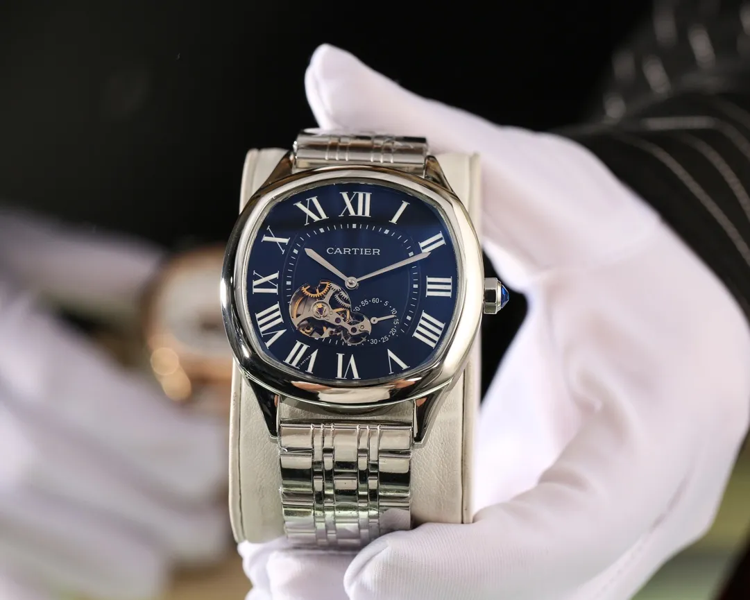 【Foreign trade import】💰1300! Cartier (Exquisite and wise work) [Two and a half needle design] 🔥Type: Exquisite men's watch (more excellent) [Stainless Steel Case] 🔥Strap: Genuine cowhide/316L stainless steel strap (more comfortable) for real men 🔥Movement: Super top mechanical movement (more stable) Perpetual permanent 🔥Material: Mineral super strong mirror (more wear-resistant) Smart style Strong sense of thickness. Special design. Returning with great reputation. Size: 41mm in diameter and 12mm in thickness. Smart launch! Welcome to reprint!