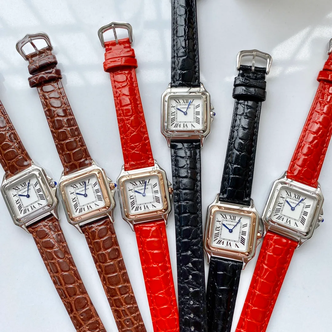 【Foreign trade import】💰1080! Cartier watches have many brilliant achievements in history! Upgraded version of crocodile pattern Italian calfskin strap 📛 One watch, one size! Cartier Panthère de Cartier cheetah watch, gorgeous and unruly, is the aesthetic style conveyed by Panthère de Cartier cheetah. Its lines are smooth, charming, soft and docile on the wrist, as if dancing on the skin. The unique shape highlights a mature, elegant, confident and attractive female image. The case is one-piece, 27mm medium size, equipped with original Swiss quartz movement, 316L stainless steel case, American high-gloss alligator leather strap, crown inlaid with a synthetic blue spinel, silver-plated dial, sword-shaped blue steel hands, 100% waterproof, hand in hand! Welcome to reprint!