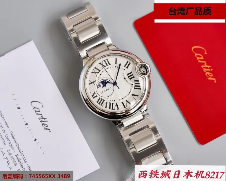 【High-end replica】💰2900! [Taiwan factory 40 size configuration Japanese machine 8217 True Star series, please note that it is mechanical, not quartz,]🌹Cartier Blue Balloon Star series, this series of watches is famous for its delicate style and elegant style in the Cartier watchmaking industry. Of course, this watch must have such characteristics. The color of the stainless steel case makes the watch as light as a balloon, and the blue crown seems to have disobediently deviated from the original planned trajectory, like a playful couple. The Roman numerals on the dial look retro and deep, decorated with guilloche patterns and sword-shaped hands. The entire watch gives people a delicate and considerate feel. Isn’t this what couples need? Built-in: Japanese Citizen fully automatic machine, water drop (fish eye bubble) sapphire glass mirror, highly waterproof, burnt steel blue pointer color, head curvature🎈