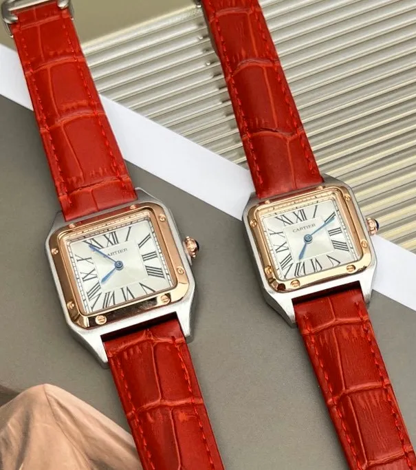 [High-end replica] 💰1040 each! Cartier Santos Couple 👫 Exclusively recommended Cartier, Santos, new ultra-thin dial, screw bottom cover, original buckle ~ Size: small size 38*27.5, large size 43.5*31.4~~