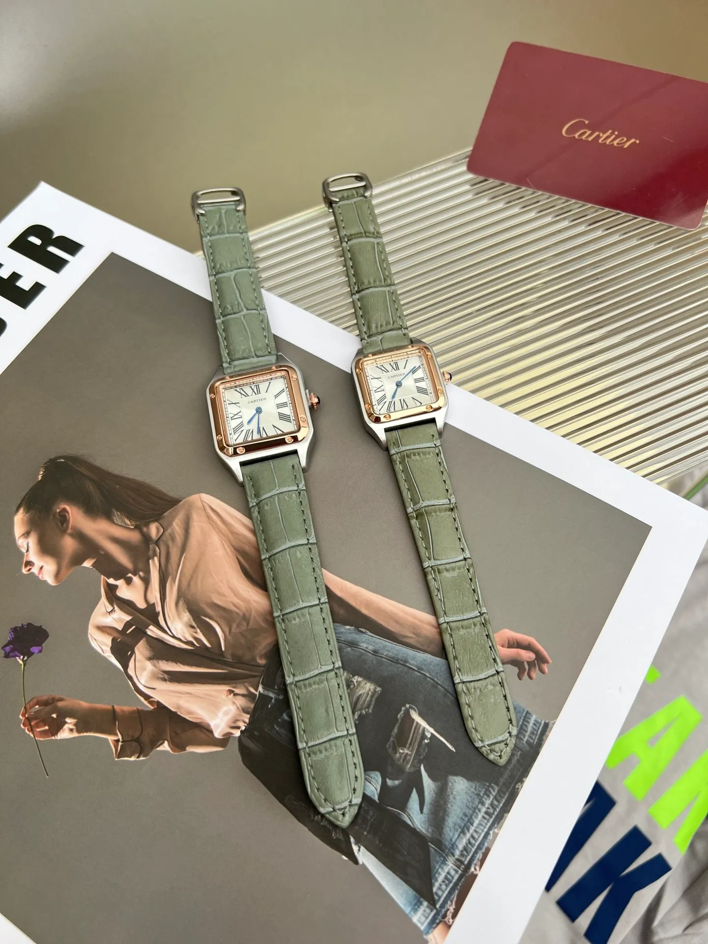 [High-end replica] 💰1040 each! Cartier Santos Couple 👫 Exclusively recommended Cartier, Santos, new ultra-thin dial, screw bottom cover, original buckle ~ Size: small size 38*27.5, large size 43.5*31.4~~