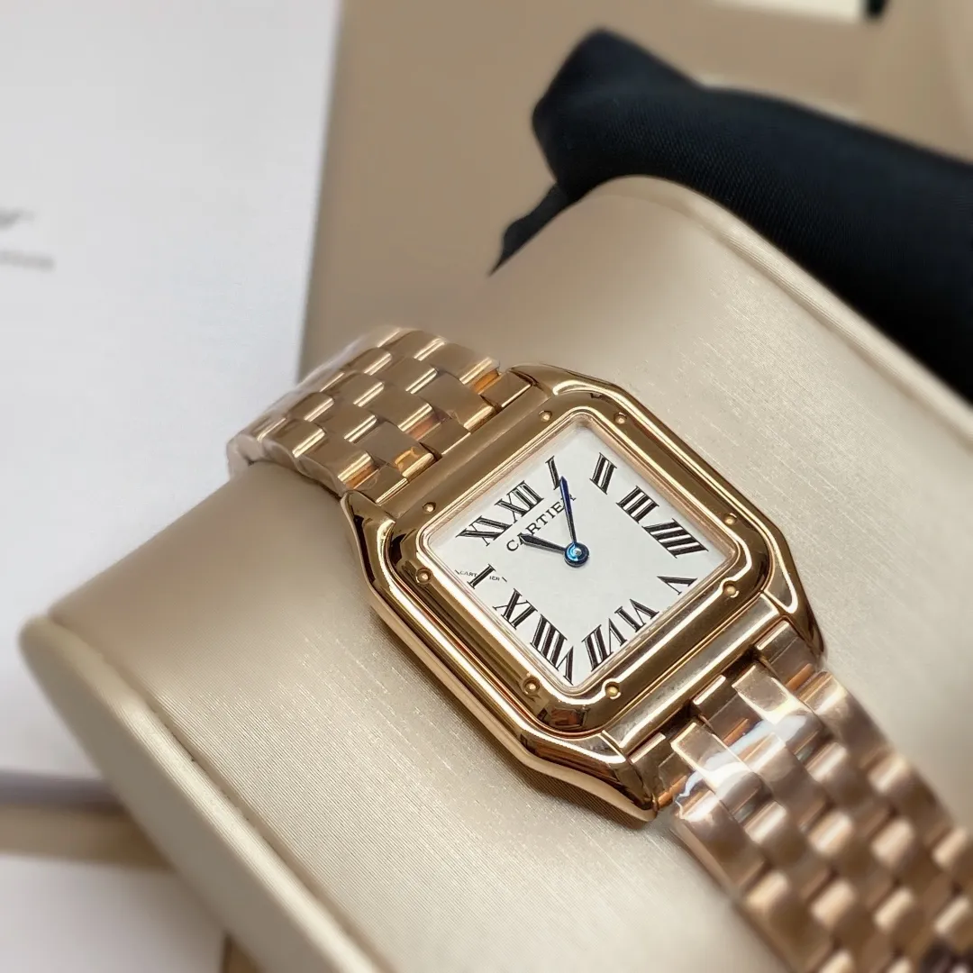 2021 Summer New Style 𝐯𝐜𝐚 𝐅𝐚𝐜𝐭𝐨𝐫𝐲 Produced by Cartier Cheetah without handle Brand: 𝐂𝐚𝐫𝐭𝐢𝐞𝐫·Cartier™️ Series: 𝐏𝐀𝐍𝐓𝐇𝐄𝐑𝐄 𝐃𝐄 (Japanese バージョン) Movement: Swiss quartz Size: 𝟐𝟐/𝟑𝟎𝐦𝐦 small, 𝟐𝟕/𝟑𝟓𝐦𝐦 medium Material: 𝟑𝟏𝟔 stainless steel Button: original pull button Function: hour hand