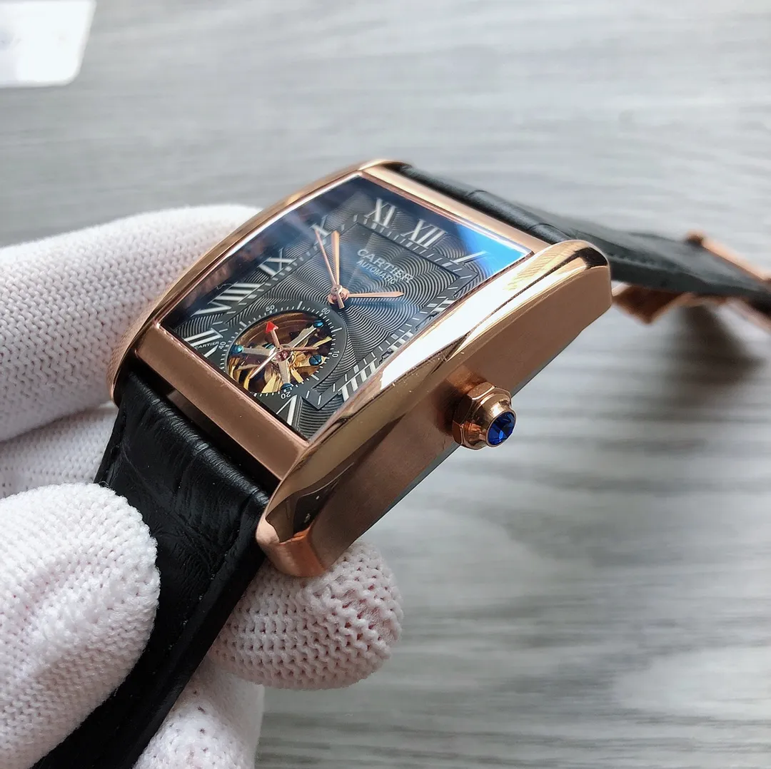 【Foreign Trade Import】💰1440! Cartier 🎮X1 fine men's watch, classic three-hand design, noble atmosphere, gentlemanly style, excellent quality, hot selling all over the city. Adopting a fully automatic mechanical movement, 🎮 top-grade 316 stainless steel case, imported calfskin strap, super mineral mirror, size 38*12 🎮 Sanjie exquisitely recommends men’s fully automatic mechanical watch SJ carefully creates ultra-realistic photo shoots for you