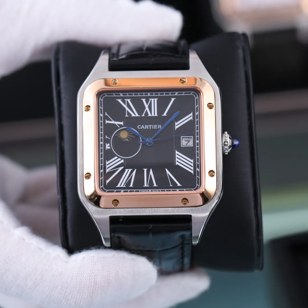 [Produced in Taiwan Factory] Genuine mold opening - it took 13 months to flawlessly ship out. The Cartier Santos-Dumont XL watch is newly unveiled. In 1904, Louis Cartier designed a timepiece for Alberto Santos-Dumont, a close friend of the aviator, for easy use during flying. As the first modern men's watch, its rectangular bezel and eye-catching screws are unforgettable; its symbolic meaning is also praised - ambitious. Brand: Cartier (men's watch) Type: Dumont series (men's watch) imported "thump-shaped" sapphire mirror, the gemstone line decoration can be seen when looking at the mirror from the side, the outline is smooth and the lines are sharp, the sword-shaped hands are matched with a bead-shaped winding crown➕gemstone, strap: Italian cowhide strap➕original pin buckle Case: made of 316 stainless steel to create "water chestnut, radian, sand-blasting, stitching" polished with the same process as the original product Movement: (Imported automatic movement, accurate travel time, stable movement, 0 repairs) Size: (Watch width 39.5mm, thickness 11mm men's XL watch) (Features: 100% waterproof, depth 30 meters waterproof, certified back cover number tag card three-in-one, quality assurance produced by a major manufacturer) Actual natural light photography, welcome to reprint!