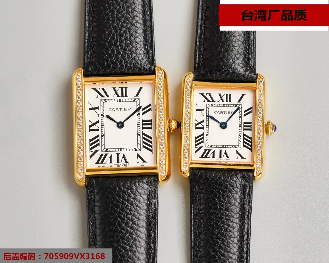 [High-end replica] 💰1720 each! Arrival from Taiwan factory, genuine mold opening, high-end replica, Cartier Tank-SOLO TANK SOLO Tank W52 series. The movement adopts Swiss 762 movement. The side of the case uses a round bead crown, inlaid with a convex spinel, an internal silver-plated light bead dial, Roman numeral hour markers, sword-shaped steel blue hands, covered with a sapphire crystal mirror. Use steel folding clasp. Waterproof to a depth of 30 meters. The classic beauty is expressed in polished or silk-finished steel, showing a very modern appearance. Large size: 31*40mm. Medium size: 27×34. Small size: 24*31mm.