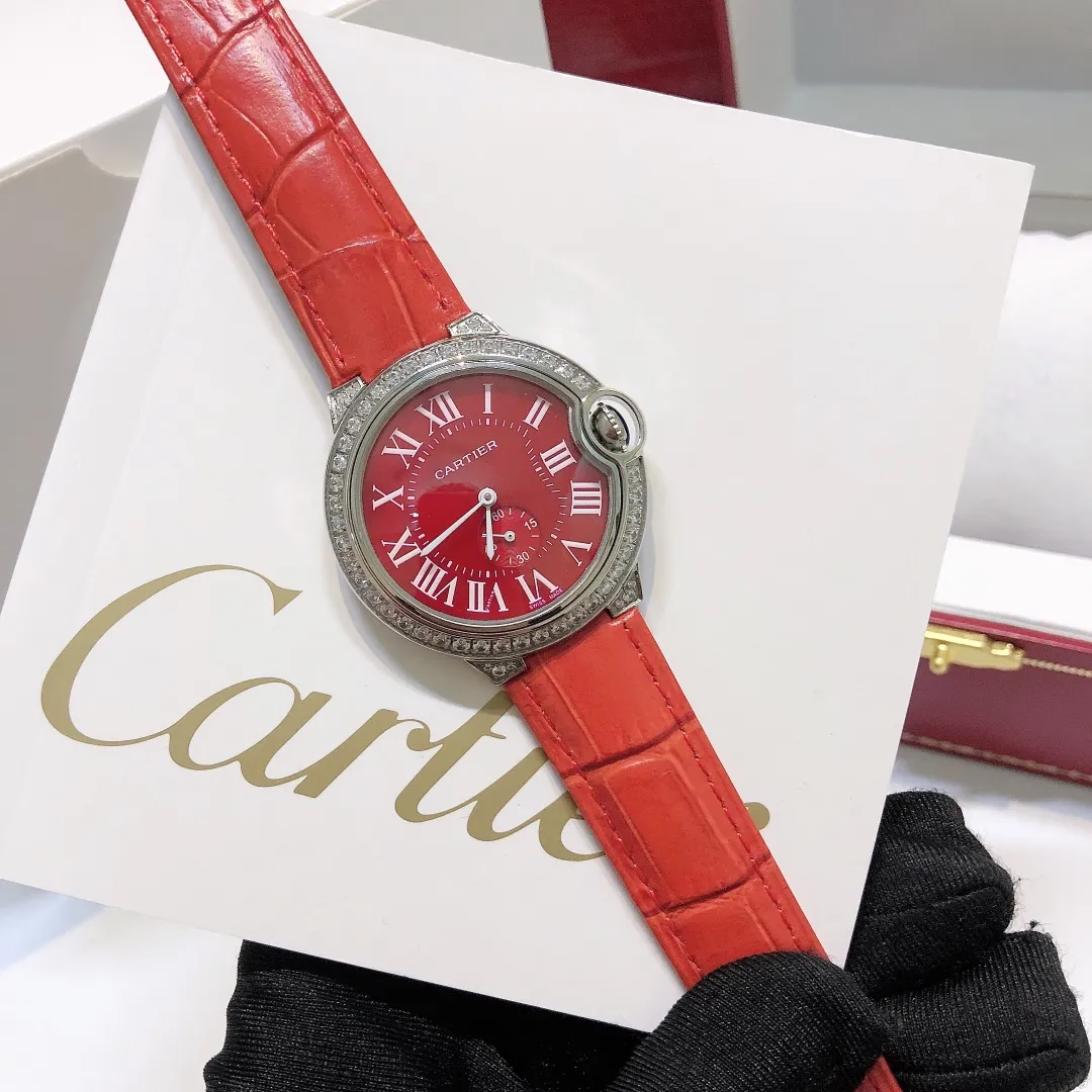 【Foreign trade import】💰960! Cartier - [CARTIER] Blue Balloon color-toned popular two-and-a-half-hand series goddess watch, 316L stainless steel case, deep sea mother-of-pearl literal diamond nail scale, imported quartz movement, the latest and most pink color, super white hands, great appearance and temperament! Size: 36mm "MX real shot"