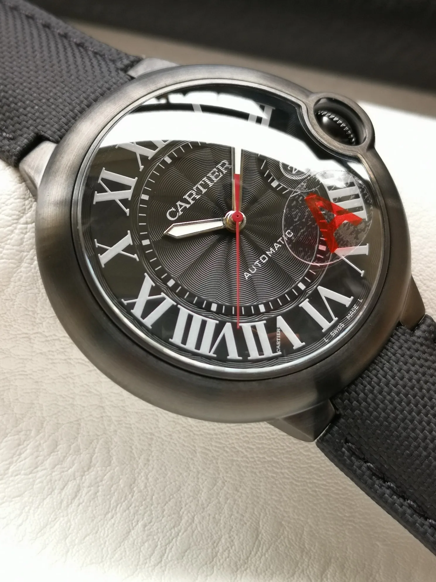【High-end replica】💰1160! 【Taiwan Factory】💰2160! 【Top replica】💰3500! Cartier Blue Balloon series watch (guilloché dial, 2824-2 fully automatic machine, 42 mm), pays tribute to the retrograde, God bless the world! This picture was taken as a top-notch replica!