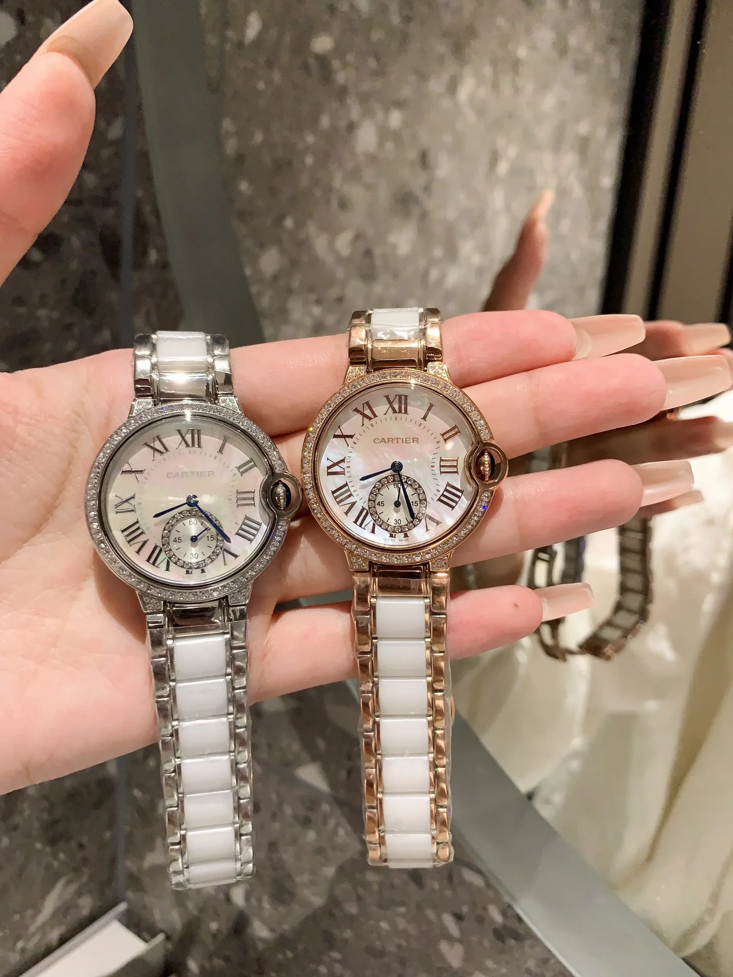 【High-end replica】💰1640! The new fashionable quartz women's model [Cartier] is carefully designed ❤️ versatile and durable to look at 💞 comfortable to wear 💗 popular basket balloon, the aperture has a glossy feel, and the diamond ring has a jewelry feel. It adopts imported quartz movement and is matched with the most fashionable steel band between ceramics. It is gorgeous and unique but not complicated. The whole watch is elegant and harmonious. The dial is retro and has an aristocratic temperament. ❣️Size 36mm*9mm
