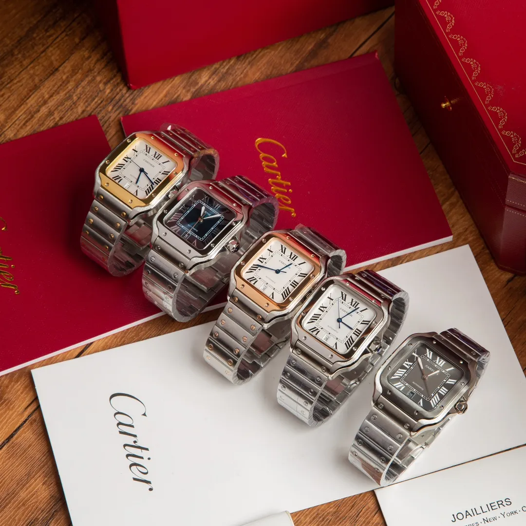 【High-end replica】💰1300! 【Customized all-in-one machine】💰1900! 【Top Replica】💰Private chat! The Cartier Santos de Cartier watch can be said to be the world's first real watch. It has a history of a hundred years. In 1904, Cartier launched a watch that could be worn on the wrist and named it after his close friend Santos. This is the origin of the Santos watch. The so-called "watches" at that time were just some "expedient" watches, which were pocket watches tied to the wrist, with the crown still at 12 o'clock! Santos' pioneering design places the crown at 3 o'clock and inlays a natural spinel on the crown. The blue light has captured the hearts of countless consumers to this day. What I bring to you today is the latest upgraded model of Santos in 2018. It has a new technology upgraded quick-release device. You can remove and remove the strap with just a tap of your hands without any tools. The patented technology is unique, 40mm watch diameter, equipped with original SW200 movement, sapphire glass, 100m waterproof, and shipped with the latest black box from the counter! Great gift for personal use