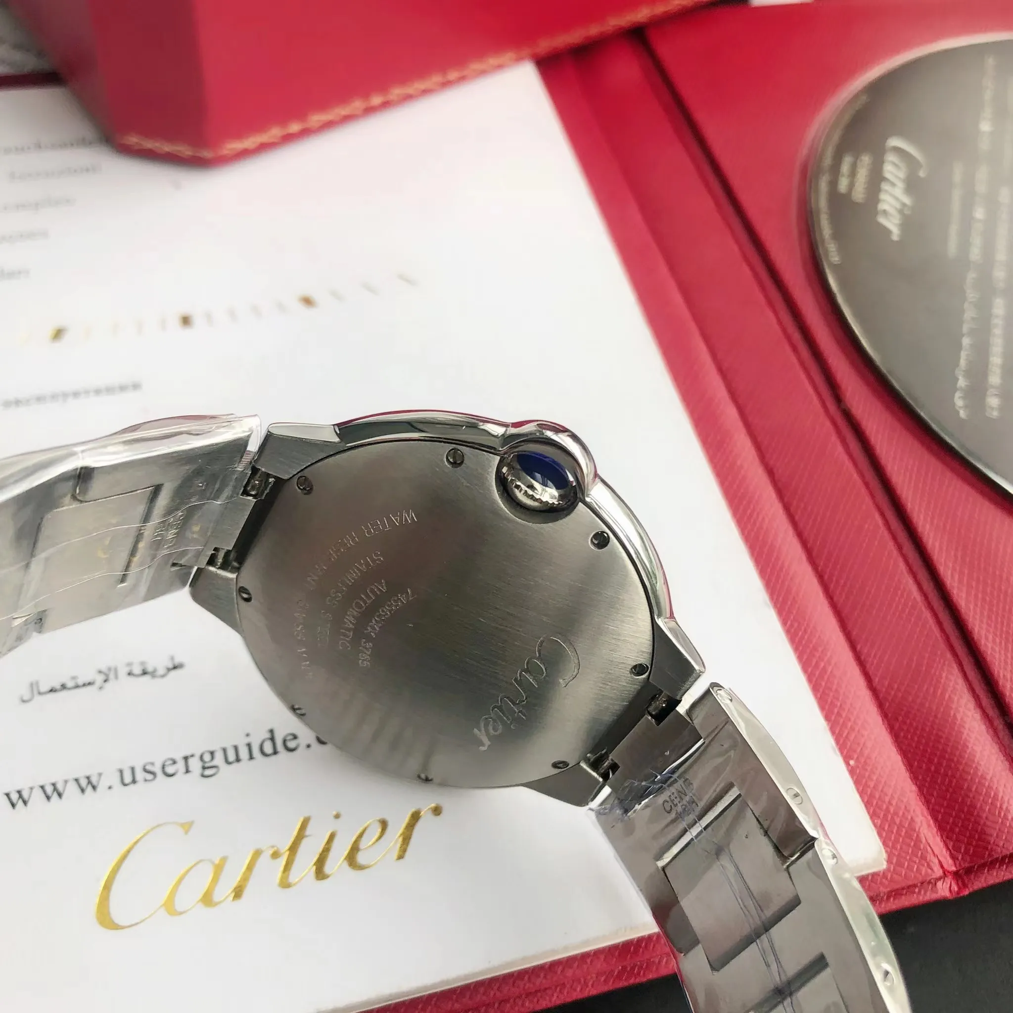 [Original order quality]💰1160! 【High-end replica】💰1720! The Cartier Blue Balloon 42mm series is a one-to-one replica of the original version, sleek and elegant, showing nobility. [Surface] Adopts original CNC color matching, the original version has the same dark yellow color, fine and well-proportioned textures, sword-shaped grilled blue steel hands, bright color and clear reading [Case] ​​The original mold is opened to upgrade the shell shape, the fish-eye sapphire glass head has an obvious crescent position, consistent radian, the crown is centered, and the size is synchronized with the original 42/13mm 316L stainless steel case, which is extremely polished and shiny. The level of detail is no less than the original, perfectly embodying the unique charm of the original. [Movement] Equipped with the top-level Seagull 2824 movement, the parameters are synchronized with the original ones, and can be simultaneously upgraded to the Swiss ETA machine. It has accurate travel time, delicate winding feel, and the time adjustment direction is synchronized with the original ones. [Strap] Equipped with an Italian imported first-layer cowhide strap with an original sand buckle or a top-grade 316L stainless steel bracelet. The parts are polished, and the bracelet screws use the original consistent spring thread ⚠️ Please look for the exclusive quality of GD products
