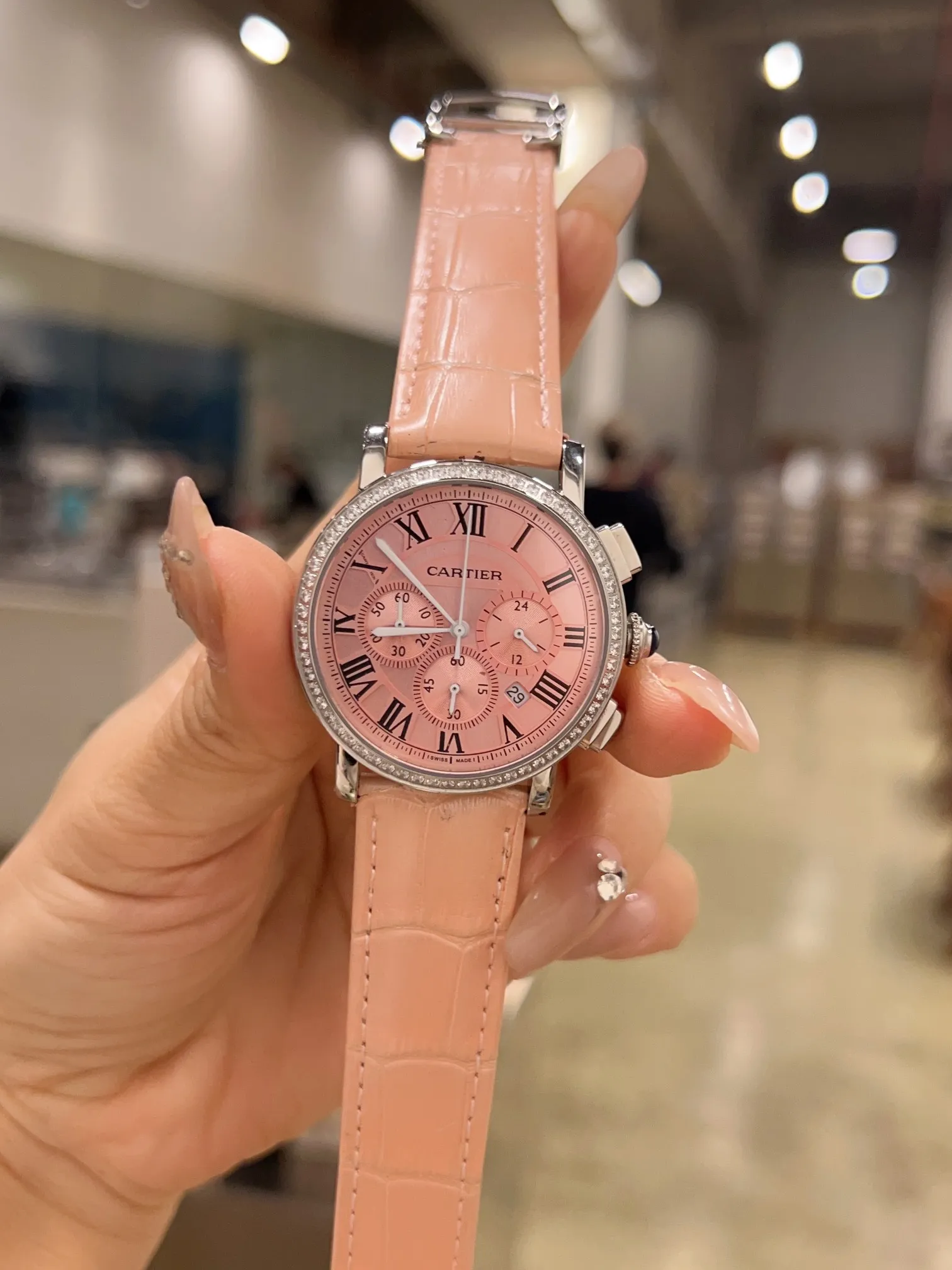 【High-end replica】💰1240! 👑Cartier 👑Swiss chronograph and running seconds quartz 💍36mm13mm🎉This watch is loved by many celebrities and ladies, and it reflects their unique personality and charming style on different occasions💕💕