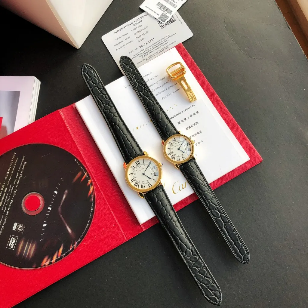 [High-end replica] 💰1120 each! [Taiwan Factory ⌚️London Series] Cartier-CARTIER (V12 upgraded version) classic London series couple watch, original mold opening, diameter: medium 36mm small 29.5mm, crocodile pattern strap, 💯 Swiss quartz movement, details and workmanship are consistent with the original ⚠️Please look for exclusive quality