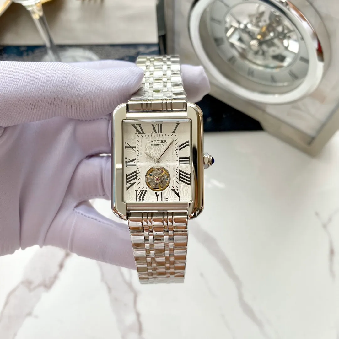 【Foreign trade import】💰1340! Cartier (top quality, outstanding debut) 🎉🎉 [Type]: Boutique men's watch (top) exquisite quality [Strap]: Genuine leather & 316 stainless steel strap (durable) [Movement]: Top mechanical movement (stable) [Material]: Mineral super strong mirror (wear-resistant) Exquisite quality Generous style Excellent temperament Wisdom and exclusivity [Size]: 41mm in diameter and 12mm in thickness Hot sale on the market! Welcome to reprint!