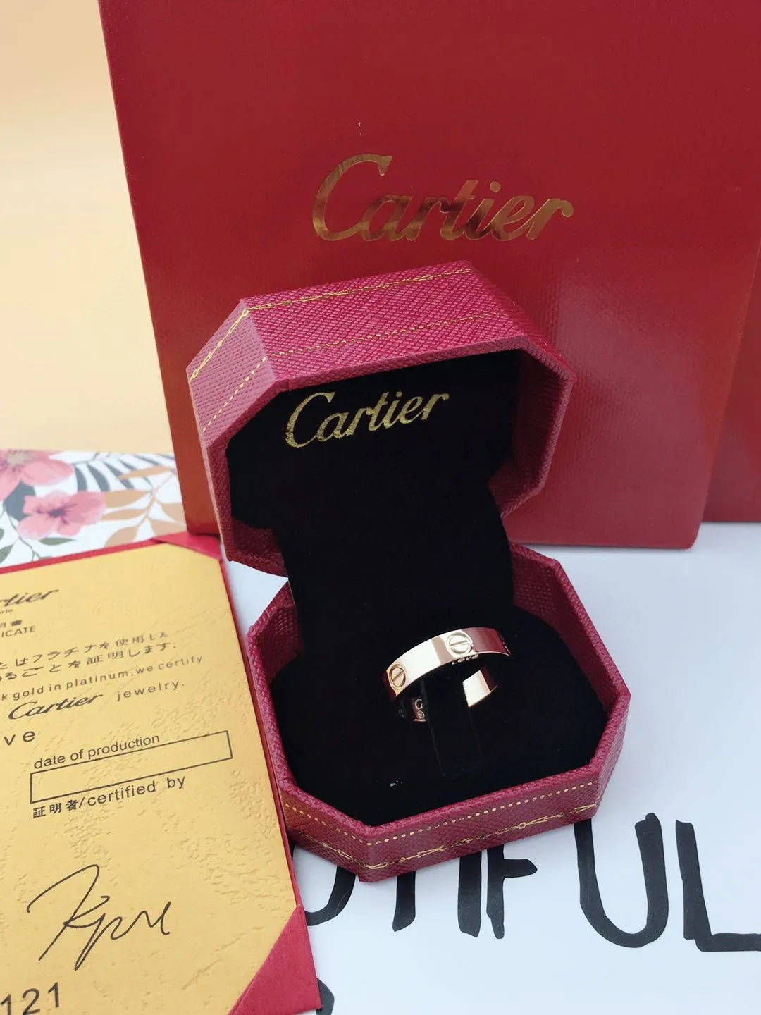 【High-end replica】💰240! High-quality Cartier ring, wide version, narrow version, one diamond, three diamonds, no diamonds 🌸Cartier love ring represents firm and loyal love, the meaning of two people always clinging to each other. ❤ Give it to yourself, give it to your best friends, elders and husband, it is perfect!! Valentine's Day gift, couple ring