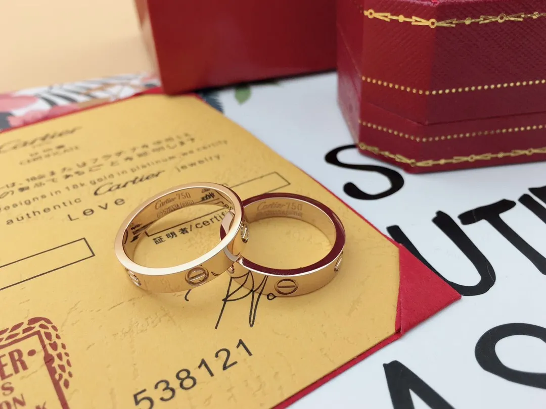 【High-end replica】💰240! High-quality Cartier ring, wide version, narrow version, one diamond, three diamonds, no diamonds 🌸Cartier love ring represents firm and loyal love, the meaning of two people always clinging to each other. ❤ Give it to yourself, give it to your best friends, elders and husband, it is perfect!! Valentine's Day gift, couple ring