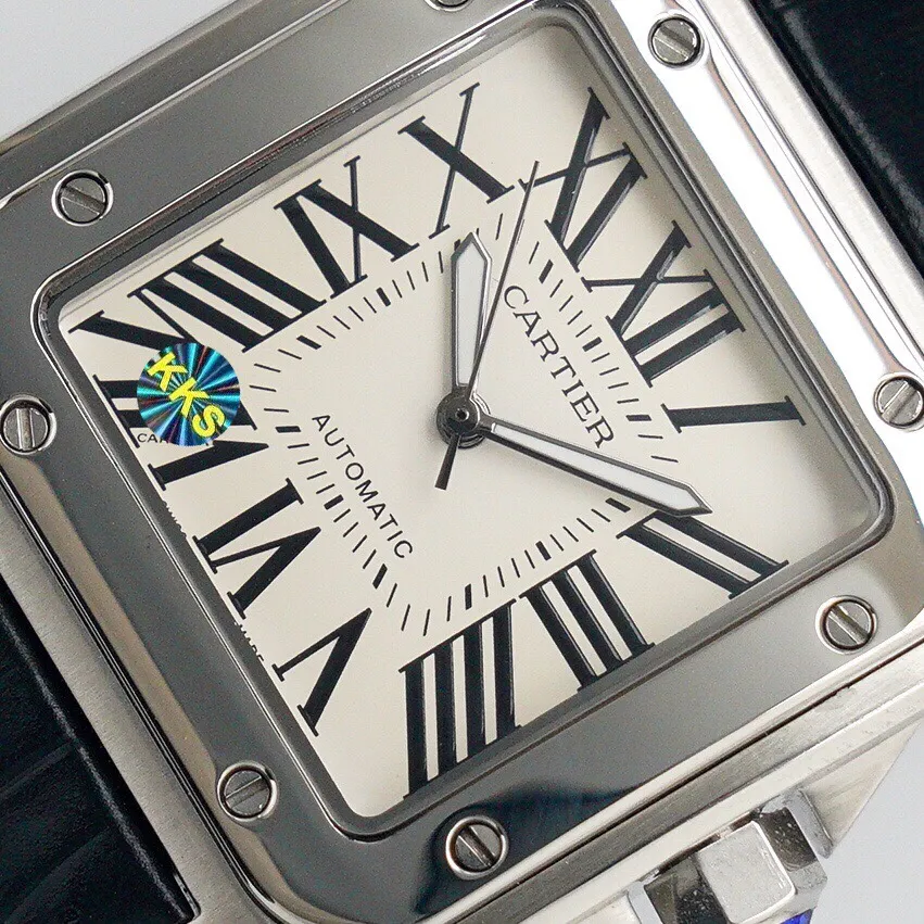 【Top Replica】💰3040! The latest product of KKS factory, Cartier Santos series, mechanical men's watch, original mold opening, excellent quality, noble and elegant watch, gentleman style! Equipped with imported mechanical movement, sapphire glass mirror, 316L stainless steel case, Italian genuine cowhide strap, diameter 38*47.5mm and thickness 11mm! Precision factory quality replica! Welcome to compare the quality, please look for the exclusive code 12245TX 0328