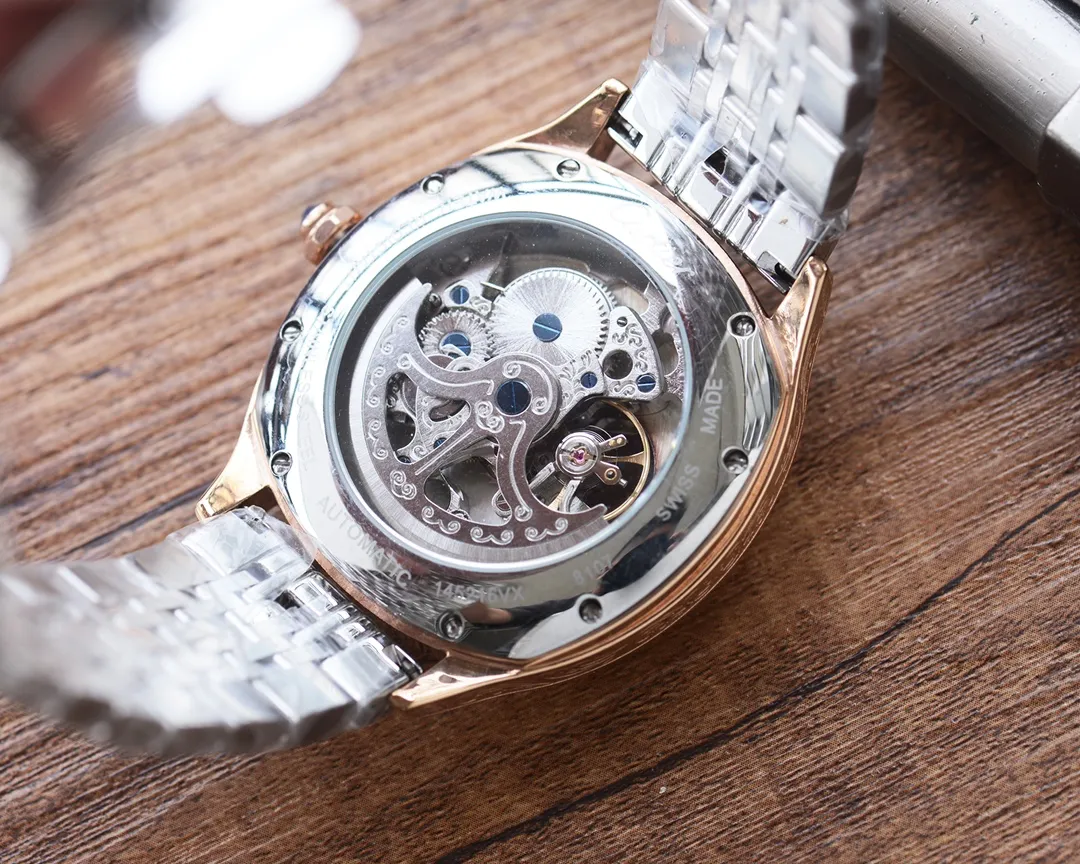 【High-end replica】💰1300! 【Customized all-in-one machine】💰1640! Cartier🔥Best design🔥Exclusive first launch🔥 [Type]: Fine men's watch [Strap]: Genuine cowhide/316 stainless steel strap [Movement]: Imported Citizen 8215 mechanical movement [Mirror]: Sapphire mirror glass (higher definition) Elegant taste Vast and majestic Ingenuity A treasure for the wrist Size: 41mm in diameter and 12mm thick Hot sale on the market! Welcome to reprint!