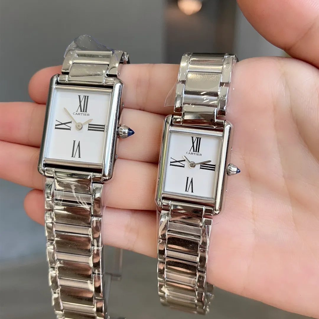 【Purchasing quality】💰1720! Cartier Tank Tant Must! Cartier’s new TankMust watch will be launched in 2022. It Must be a TANK Among all the classic Cartier tank watches, if I want to own a watch that I wear every day, I will definitely choose the TANK Solo, and now this matter may be changed by the latest TANK MUST in 2022. This year, the brand launched a new TankMust series of watches. With its simple and precise lines, it is regarded as a model of Cartier’s elegant style. The design of the watch has been innovated while maintaining the original design. The lugs have become more rounded. The proportions of the dial have been adjusted. Cartier has set the bead-shaped winding crown with cabochon gemstones and equipped with the original ultra-thin special quartz solar movement☀️. Comparisons are welcome for the internal structure details! Free original imported calfskin! The texture is delicate and soft and fits the skin very well! Comparable to ordinary products not on the market! This TankMust series watch also uses the brand’s iconic square case! Medium size 33.7x25mm, small size 29.5x22mm, thickness 6mm. Silver-plated dial and sword-shaped hardened blue steel hands, crystal glass and unique blue spinel inlaid on the crown! Compared with the previous line processing, it is more rounded and smooth. In addition, the watch is also equipped with a quick-release strap function. This design also greatly increases the comfort and convenience of daily wearing!