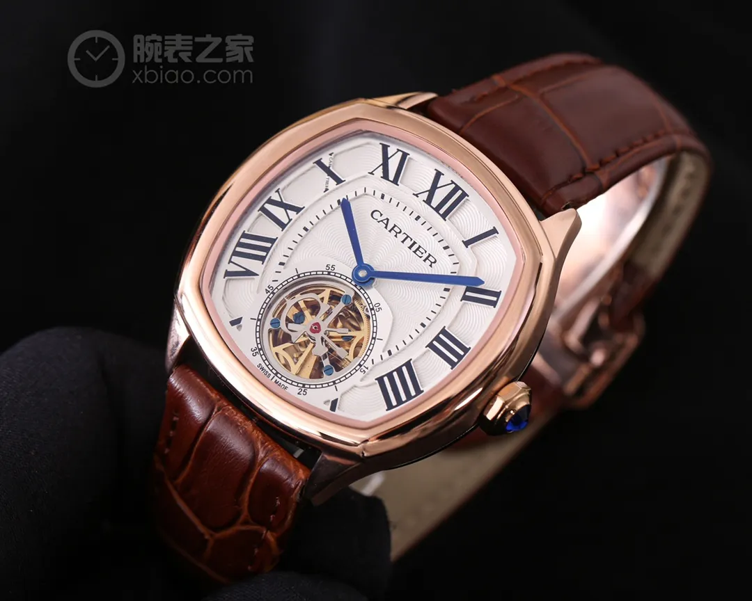【Foreign trade import】💰1380! Cartier (Exquisite and wise work) Best Design [Fu] [Type] Exquisite men's watch (more excellent) Real Man [Fu] (Legendary sales) [Strap] Made of genuine cowhide/316 stainless steel strap (more comfortable) Very popular [Fu] [Movement] Super top mechanical movement (more stable) Perpetual and permanent [Fu] [Material] Mineral super strong mirror (more wear-resistant) Super thick feeling [Fu] Smart style [Fu] Atmospheric design [福] Return of the King [福] [Size] 41mm in diameter and 13mm in thickness Smart launch! Welcome to reprint [post] [post]