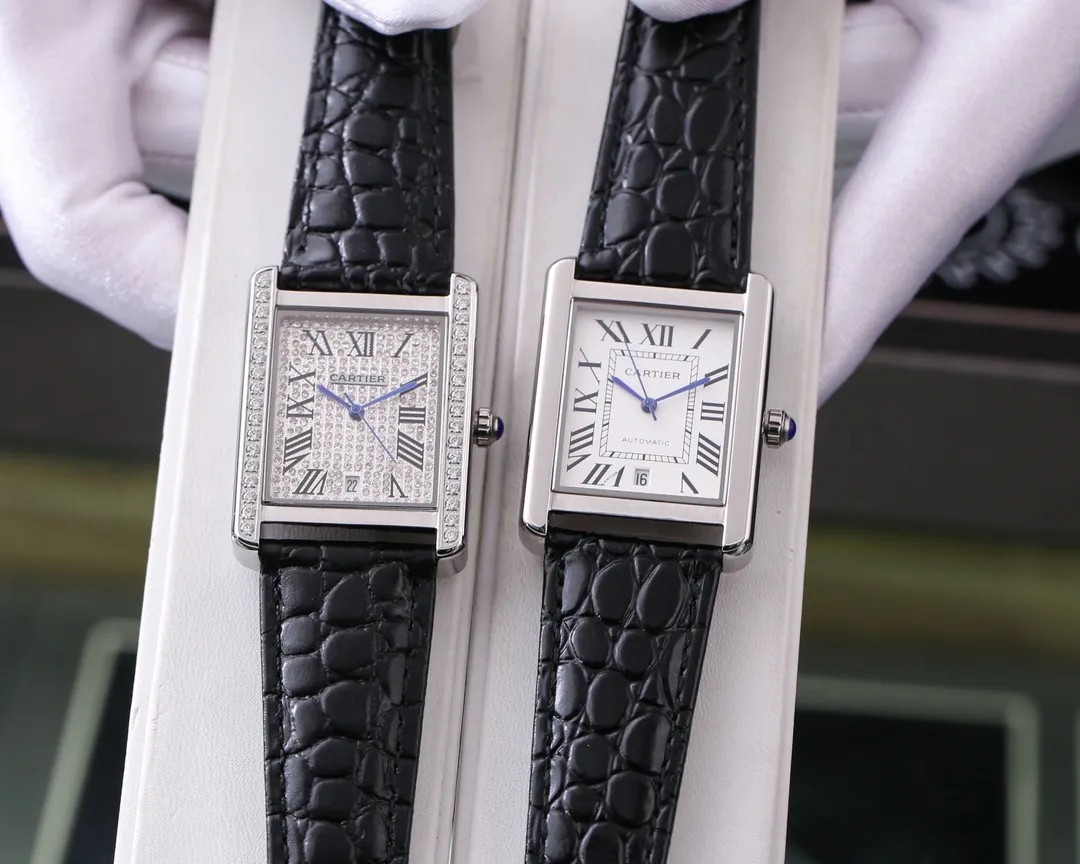【Customized all-in-one machine】💰1720! Cartier ⌚️CARTIER Tank Series Men's Mechanical Watch 💯 Brand new imported 9015 all-in-one automatic mechanical movement with accurate travel time, 🅾️reworked 💯 316L stainless steel case with imitation machine workmanship Case size 31*41 💯 Anti-scratch sapphire glass mirror 💯 Crocodile pattern cowhide or frosted cowhide strap optional with original folding buckle! Welcome to reprint!