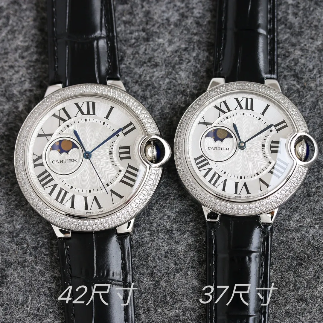 [Taiwan factory blue balloon star series 42, 37 real star functions, with 8217 Japanese movement, Swiss quartz 42, 37, 33, stars are fake functions] 🌹 Cartier blue balloon series, this series of watches is famous for its delicate style and elegant style in the Cartier watchmaking industry. Of course, this watch must have such characteristics. The color of the stainless steel case makes the watch as light as a balloon, and the blue crown seems to have disobediently deviated from the original planned trajectory, like a playful couple. The Roman numerals on the dial look retro and deep, decorated with guilloche patterns and sword-shaped hands. The entire watch gives people a delicate and considerate feel. Isn’t this what couples need? Built-in: Japanese Citizen fully automatic machine, water drop (fish eye bubble) sapphire glass mirror, highly waterproof, burnt steel blue pointer color, head curvature🎈