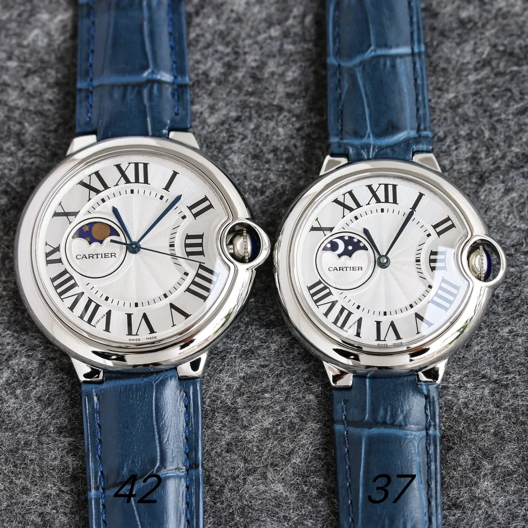 [Taiwan factory blue balloon star series 42, 37 real star functions, with 8217 Japanese movement, Swiss quartz 42, 37, 33, stars are fake functions] 🌹 Cartier blue balloon series, this series of watches is famous for its delicate style and elegant style in the Cartier watchmaking industry. Of course, this watch must have such characteristics. The color of the stainless steel case makes the watch as light as a balloon, and the blue crown seems to have disobediently deviated from the original planned trajectory, like a playful couple. The Roman numerals on the dial look retro and deep, decorated with guilloche patterns and sword-shaped hands. The entire watch gives people a delicate and considerate feel. Isn’t this what couples need? Built-in: Japanese Citizen fully automatic machine, water drop (fish eye bubble) sapphire glass mirror, highly waterproof, burnt steel blue pointer color, head curvature🎈