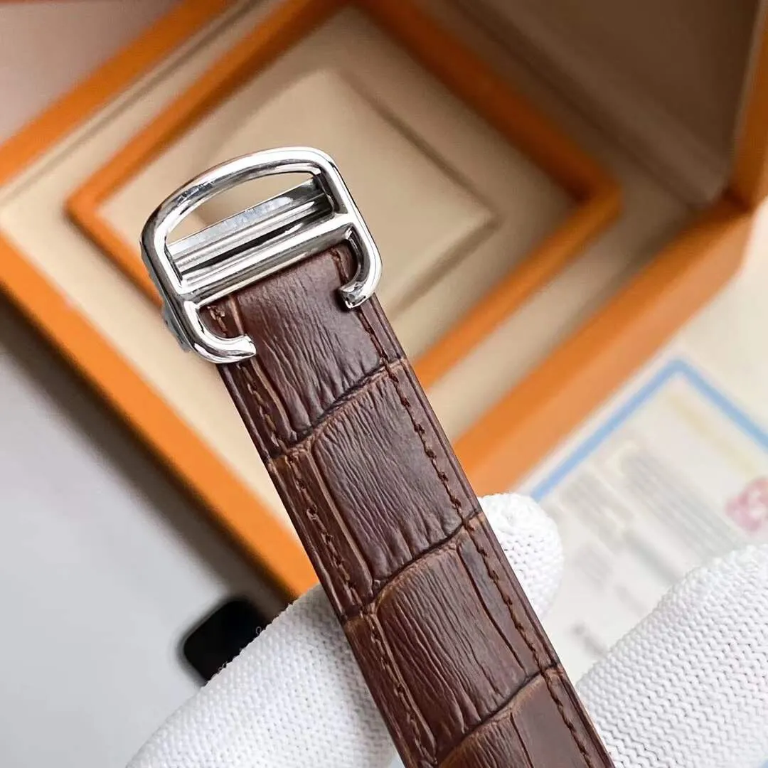 【Top replica】💰2800! CARTIER Cartier Blue Balloon, men's size ~ 42mm, the same shell and strap at the counter, and even every accessory can be interchanged with the genuine product, fully automatic mechanical movement, consistent with the counter, each piece has an independent identification number, double-shaped sapphire crystal fish-eye glass, high-definition sun pattern silver-plated panel, burnt steel blue needle quenched at 1600 degrees Celsius, drum-shaped head gems are fully penetrated by blue light, and are truly perfect in every detail!