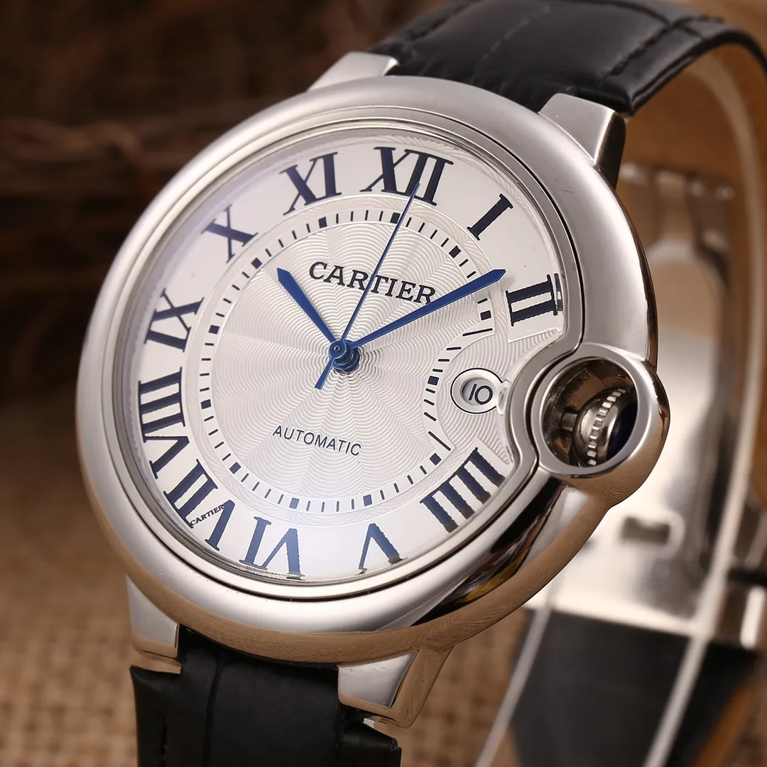 [High-end replica] 💰1080 yuan each.! Cartier Blue Balloon Series 🍂Type: 3-pin Blue Balloon series couple watch 🍂Strap: top fully automatic mechanical movement 🍂Movement: top fully automatic mechanical movement 🍂Mirror: top imported diamond film crystal mirror 🍂Size: large 42mm, medium 36mm, small 33mm