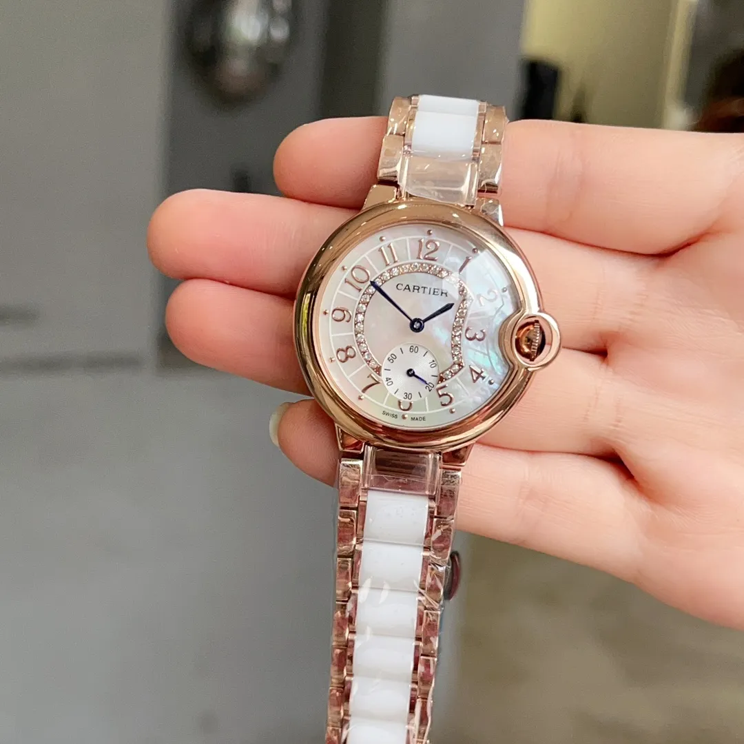 【Purchasing quality】💰1240! Cartier ceramic watch strap, luxurious and noble temperament, it has to be [Love] Cartier women's blue balloon luxury series, quartz watches are shipped in the same color [color], pearl shell surface, time flows, special process cut diamonds 💎 inlaid ring, personality, perfect, equipped with original imported quartz movement, accurate travel time, Cartier original snap buckle, diameter 36mm, thickness 8mm "Please pay attention to the exclusive background for detailed shooting"