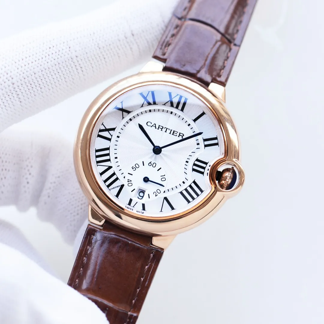 【Customized all-in-one machine】💰1720! Three sizes in one produced by Taiwan factory, size 33mm 36mm 42mmCartier Cartier Blue Balloon Series: The new quartz watch has a two-hand and a half calendar display. The two-hand and a half small seconds dial with calendar function that watch lovers have been waiting for is now on the shelves. Double sapphire glass mirror, 316 stainless steel case, steel blue sword-shaped hands, water drop fisheye effect sapphire mirror 3 o'clock glass opening🈷️Tooth reflection, Italian imported cowhide, 316 original steel belt, size 33mm 36mm42mm (bottom cover coded warranty card and hangtag three codes in one) individually packaged, Xiaohongshu recommends best-selling models, Douyin live broadcast popular models come to Long