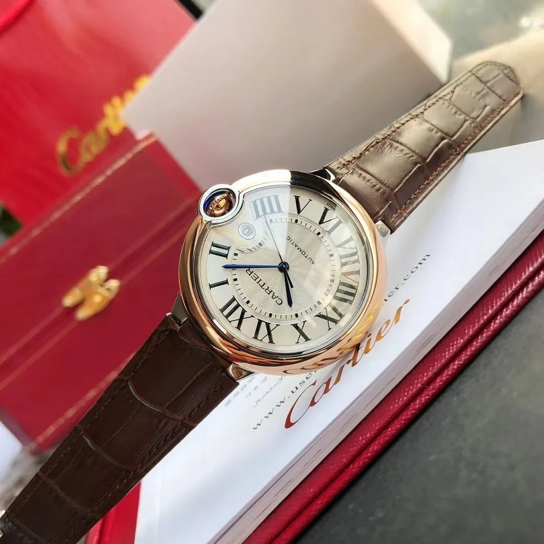 【High-end replica】💰1120! 【Customized all-in-one machine】💰1720! Cartier Blue Balloon [Cross-border peak, replica of the original version] GD quality control ingenuity creates a classic model - the Cartier Blue Balloon 42mm series is a one-to-one replica of the original version, sleek and elegant, showing nobility. [Case] ​​The case size is synchronized with the original 42/13mm 316L stainless steel case, which is extremely polished and shiny. The level of detail is no less than the original, perfectly embodying the unique charm of the original. [Movement] Equipped with the imported Citizen 9015 movement, the parameters are synchronized with the original ones, and can be simultaneously upgraded to the Swiss ETA machine. It has accurate travel time, delicate winding feel, and the time adjustment direction is synchronized with the original ones. [Strap] It is equipped with a first-layer cowhide strap imported from Italy and a top-grade 316L stainless steel strap to choose from. The steel belt is exquisitely polished ⚠️ Please look for the exclusive quality produced by GD