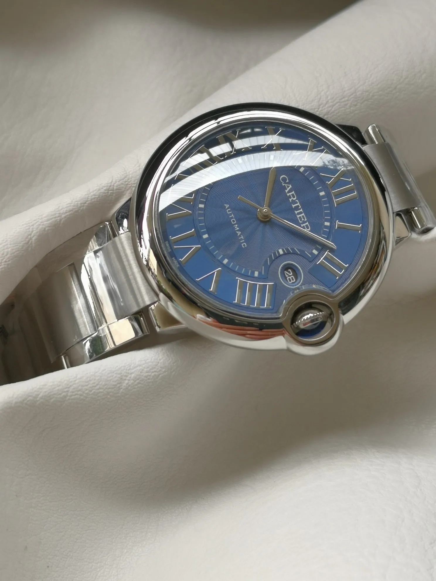 【High-end replica】💰1080! Top replica 💰Private chat! Cartier Blue Balloon series watch (guilloché dial, 2824-2 fully automatic machine, 42 mm), pays tribute to the retrograde, God bless the world! This picture was taken as a top-notch replica!