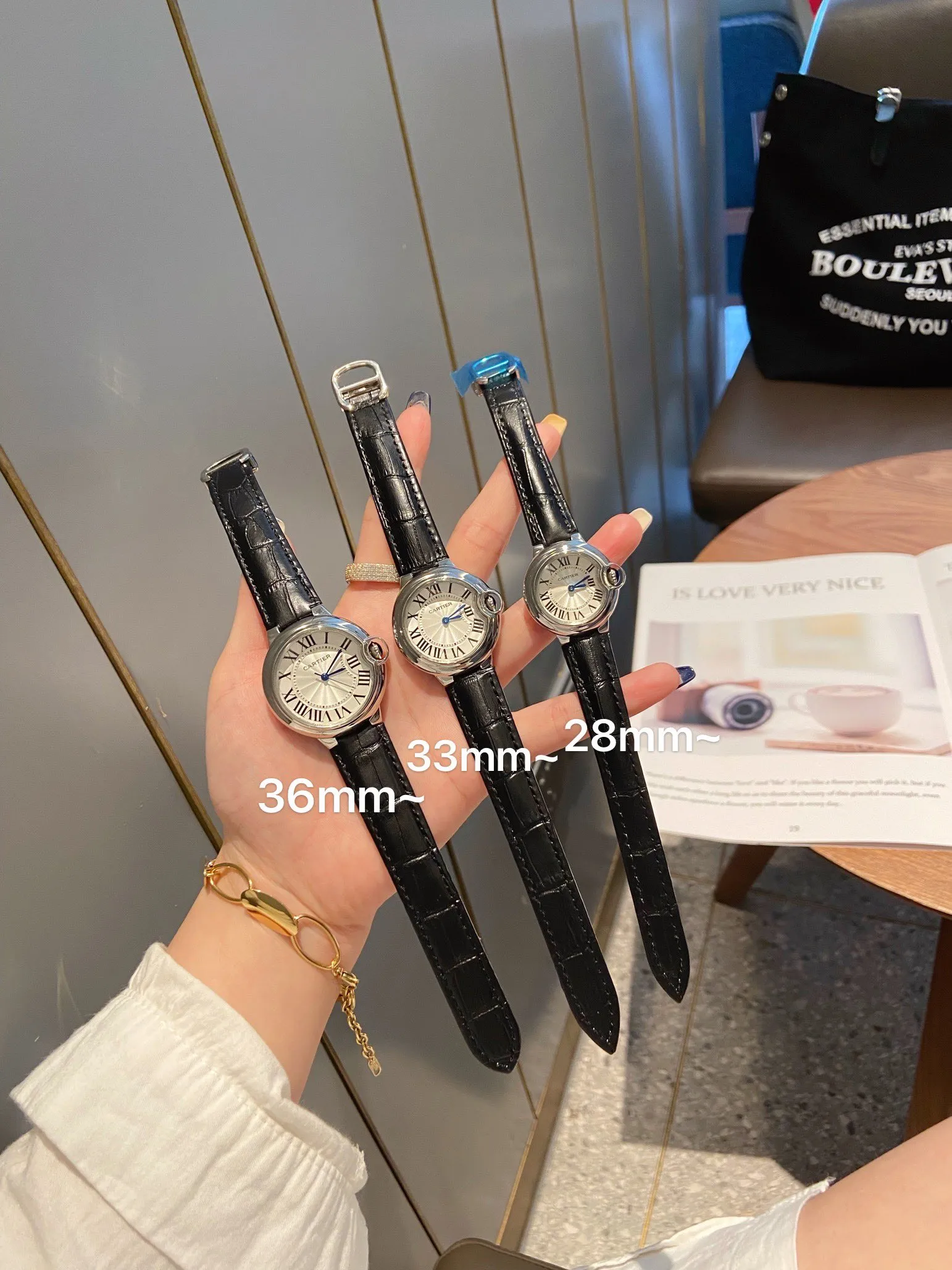 [High-end replica] 💰620 Couple model 💏 Cartier Blue Balloon! ! Stainless steel case, imported quartz movement! ! Convex coated mirror! ! Three sizes are available, 28mm 33mm 36mm for women and 42mm for men! !