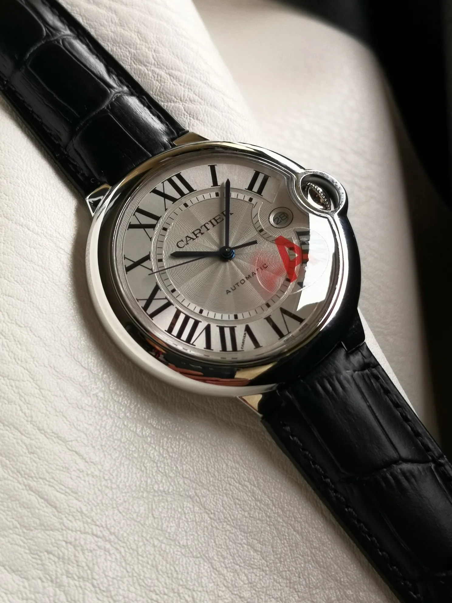 【High-end replica】💰1080! 【Taiwan Factory】💰1920! 【Top Replica】💰Private chat! Cartier Blue Balloon series watch (guilloché dial, 2824-2 fully automatic machine, 42 mm), pays tribute to the retrograde, God bless the world! This picture was taken as a top-notch replica!