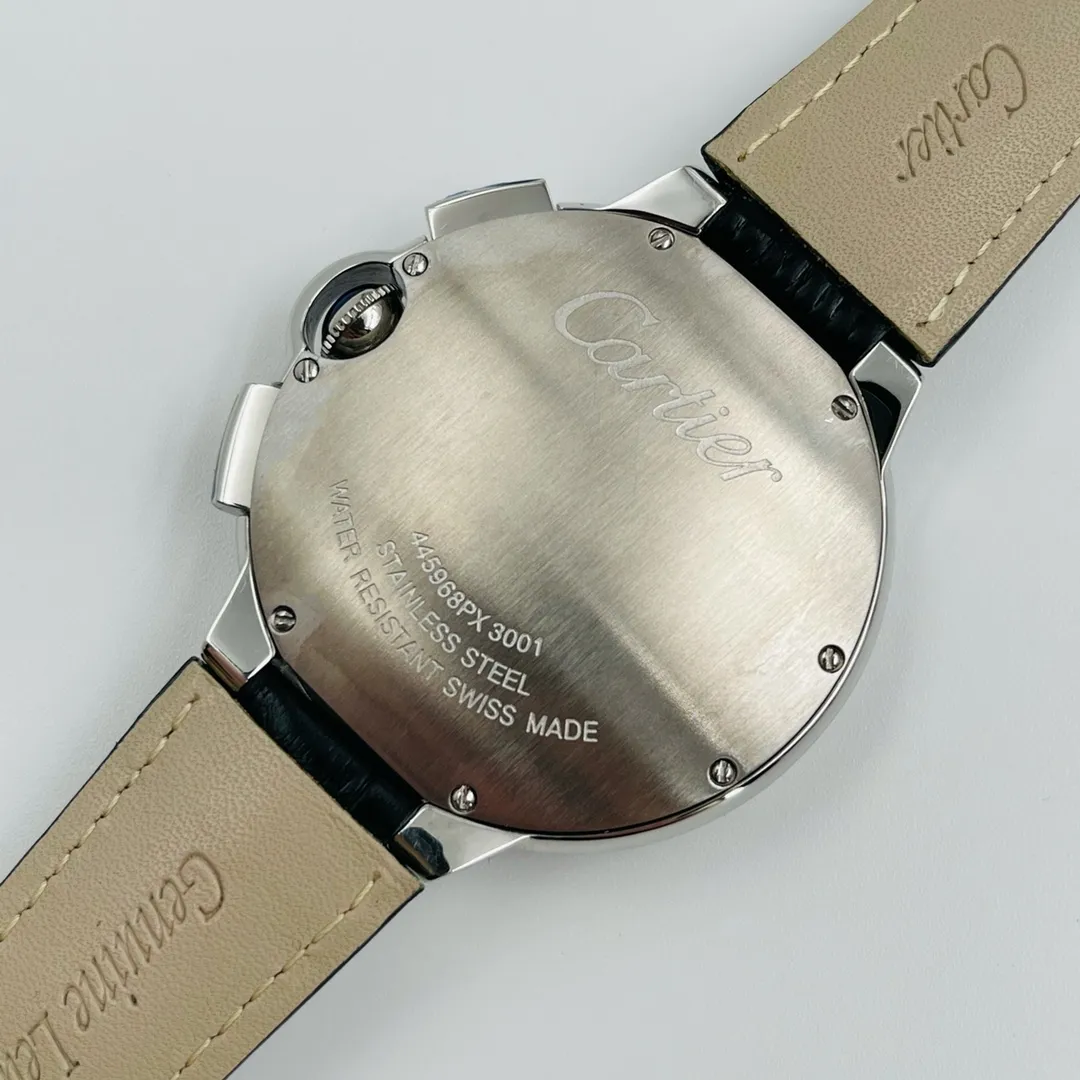 【Foreign trade import】💰1280! Cartier - CARTIER Blue Balloon Series W6920078 Model Case Size 42.6mm Thickness 12.5mm Multifunctional imported chronograph quartz movement Multifunctional chronograph watch designed for sports Built-in imported quartz stable movement Function 2 o'clock position button press to start counting 120 seconds 18 o'clock position one minute 2 o'clock position press to stop time 3 o'clock position small dial overall 24 hours Arch tempered glass mirror 316l stainless steel case Imported cowhide strap with original folding buckle. The tall design shows your charm.