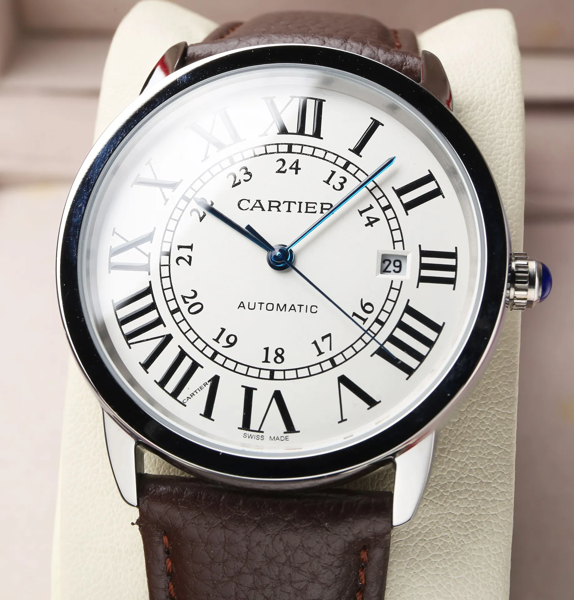 【High-end replica】💰1720! The 2022 new popular Cartier London series men's watch is newly launched [Movement] Equipped with a brand new Japanese original Citizen 8215 mechanical movement, zero repair, good reputation, accurate travel time, and good stability! [Case] ​​Made of 316 stainless steel, the CNC deeply processed handle is inlaid with the same white spinel as the genuine product. The Mohs hardness reaches nine levels, and it is equipped with a sapphire scratch-resistant mirror! The original version synchronizes the 42/11mm shell size [Strap] with original imported Italian crocodile leather pattern [Details] The three-pin model uses the same easy-to-use one-button ear-opening function as the original! This is a luxury and trendy darling, worthy of collection by men (focus on original and new machines) Don’t forget the original intention~, JH...!