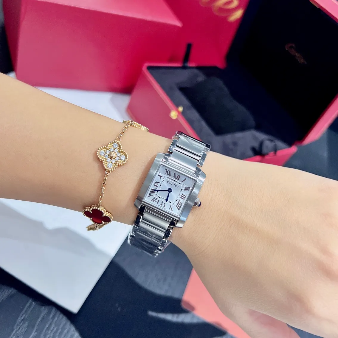 [High-end replica] 💰1160 each! Cartier French Tank Series TankFrancaise, Swiss quartz movement, 316L stainless steel case bracelet, sapphire mirror, sapphire bead crown, medium size: width 27mm, length 32mm, small size: width 21.2mm, length 25.7mm
