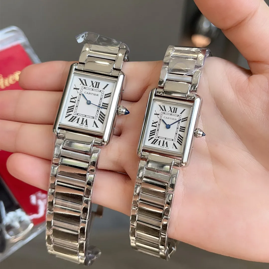 【Purchasing quality】💰1720! Cartier Tank Tant Must! Cartier’s new TankMust watch will be launched in 2022. It Must be a TANK Among all the classic Cartier tank watches, if I want to own a watch that I wear every day, I will definitely choose the TANK Solo, and now this matter may be changed by the latest TANK MUST in 2022. This year, the brand launched a new TankMust series of watches. With its simple and precise lines, it is regarded as a model of Cartier’s elegant style. The design of the watch has been innovated while maintaining the original design. The lugs have become more rounded. The proportions of the dial have been adjusted. Cartier has set the bead-shaped winding crown with cabochon gemstones and equipped with the original ultra-thin special quartz solar movement☀️. Comparisons are welcome for the internal structure details! Free original imported calfskin! The texture is delicate and soft and fits the skin very well! Comparable to ordinary products not on the market! This TankMust series watch also uses the brand’s iconic square case! Medium size 33.7x25mm, small size 29.5x22mm, thickness 6mm. Silver-plated dial and sword-shaped hardened blue steel hands, crystal glass and unique blue spinel inlaid on the crown! Compared with the previous line processing, it is more rounded and smooth. In addition, the watch is also equipped with a quick-release strap function. This design also greatly increases the comfort and convenience of daily wearing!