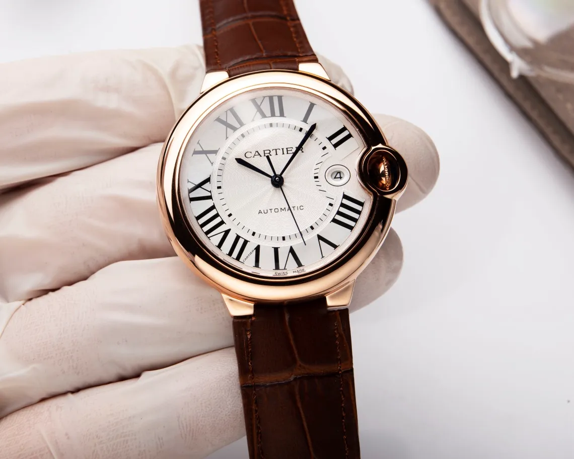 【High-end replica】💰1080! Customized all-in-one machine 💰1920! Cartier Blue Balloon series, 42mm, equipped with imported 9015 all-in-one machine, sapphire mirror, highly waterproof, burnt steel blue pointer color, head curvature shape (Extreme replica requirements create high quality, playing with more than concepts!)