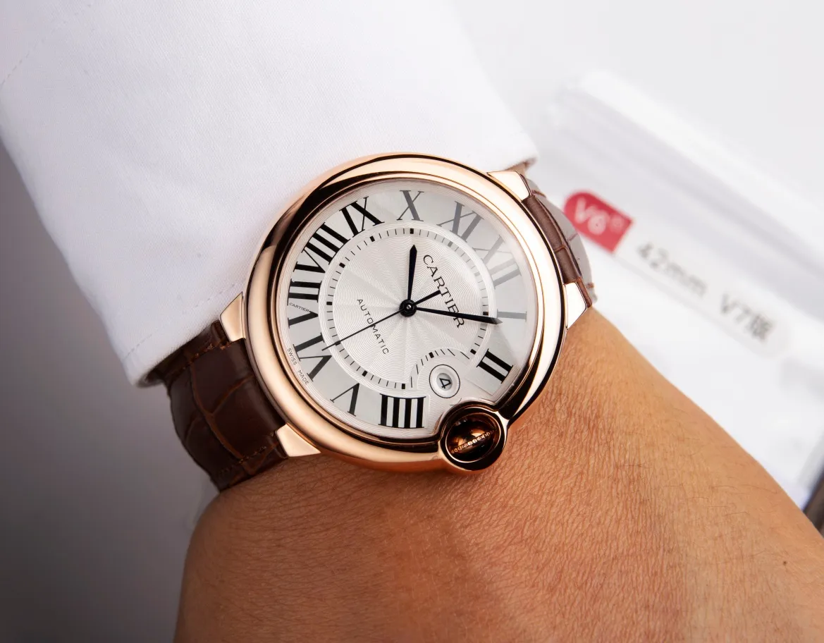 【High-end replica】💰1080! Customized all-in-one machine 💰1920! Cartier Blue Balloon series, 42mm, equipped with imported 9015 all-in-one machine, sapphire mirror, highly waterproof, burnt steel blue pointer color, head curvature shape (Extreme replica requirements create high quality, playing with more than concepts!)