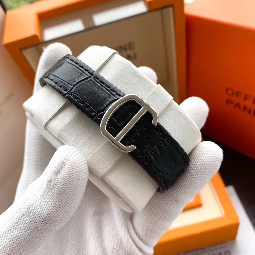 【Foreign trade import】💰1160! Cartier-Cartier ‼ ️The latest hot model, the Knight series, a premium pillow-shaped men's watch, follows Cartier's classic Roman dial and sword pointer display, and is equipped with a six-digit true moon phase design. It is a masculine work, unique, noble and luxurious, and gentlemanly. Adopting fully automatic mechanical movement, top-grade 316 stainless steel case, imported calfskin strap, mineral super mirror, size 42*12🔥Top quality products are constantly produced🔥