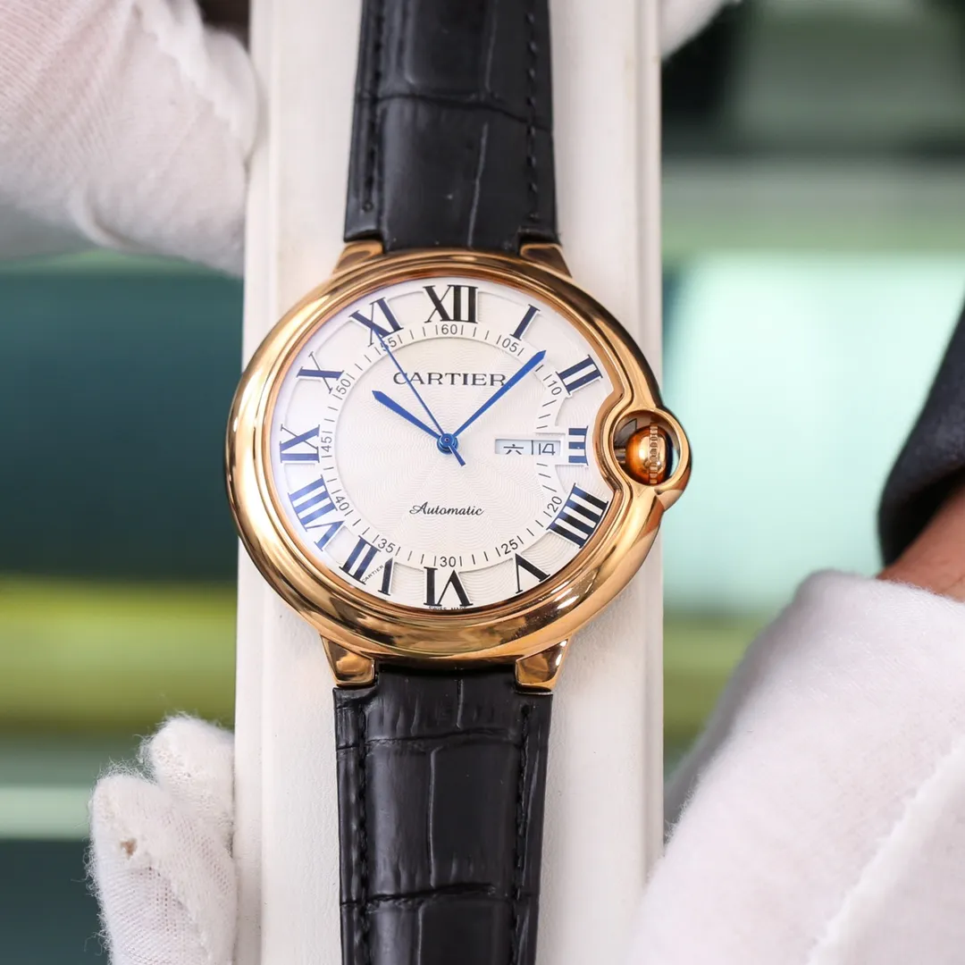 【Foreign trade import】💰1640! Cartier Blue Balloon Series [Movement] Equipped with a 💯 top-level fully automatic mechanical movement (0 repairs and 0 after-sales), it has accurate travel time, excellent performance, and a power reserve of up to 48 hours. [Size] Diameter 43MM, thickness 13MM [Case] ​​316L stainless steel case [Literal] Clear scale, three-dimensional pattern design [Strap] Italian calfskin strap Wrist beauty launched! Welcome to reprint!